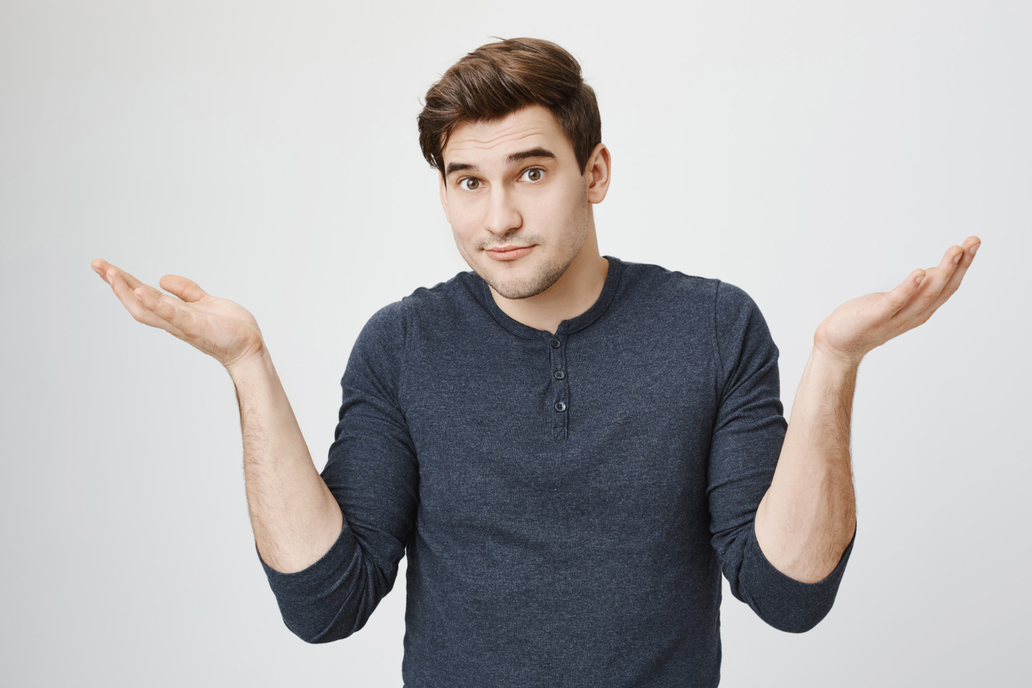 A man shrugging | Source: Freepik