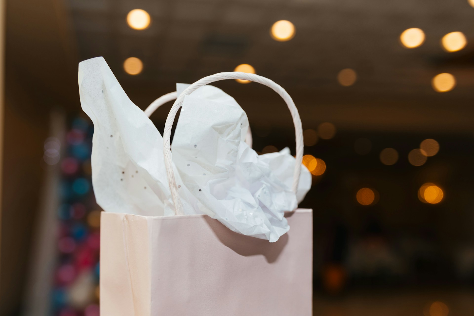 A gift bag | Source: Unsplash