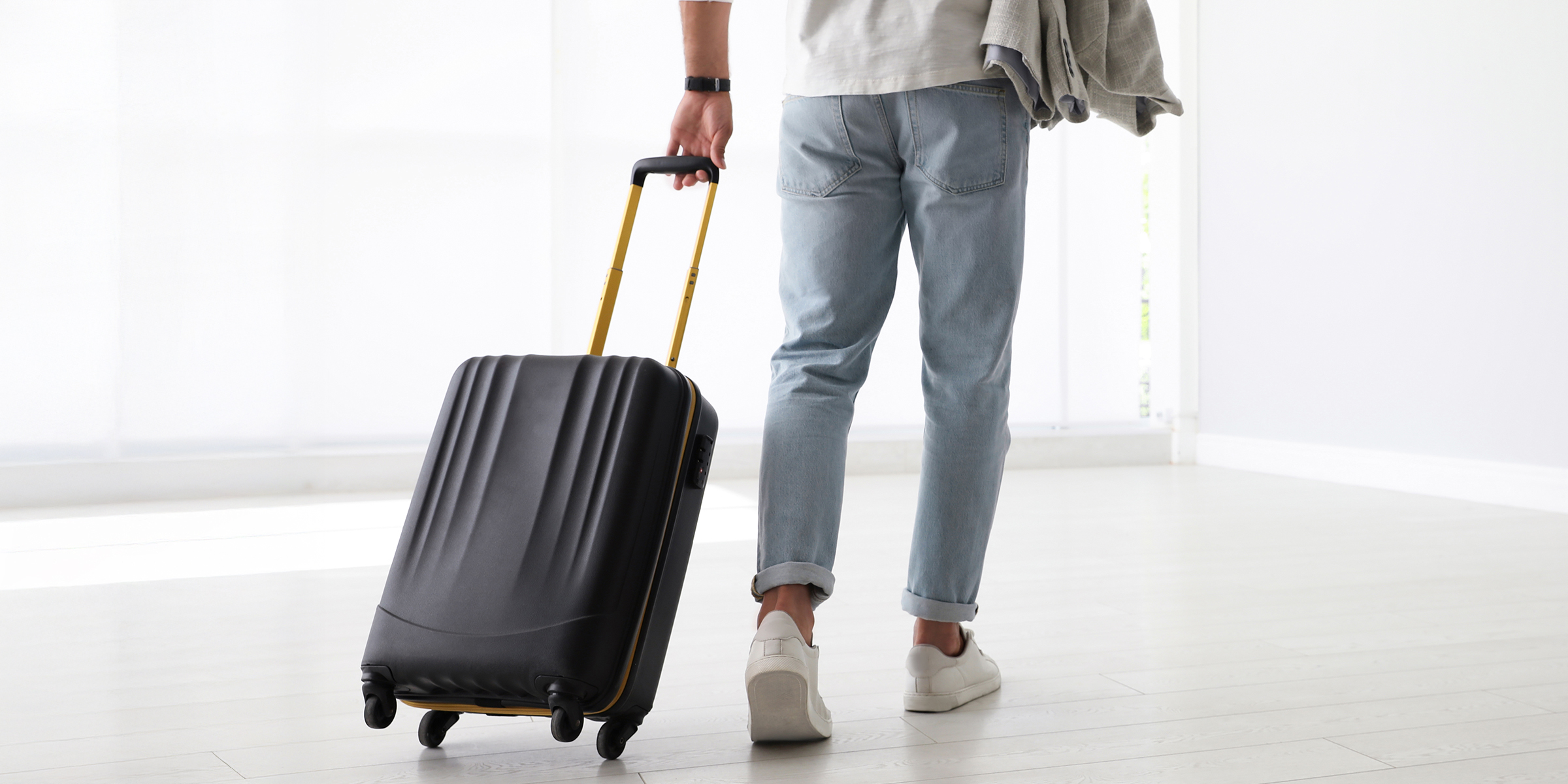 A man walking away | Source: Shutterstock