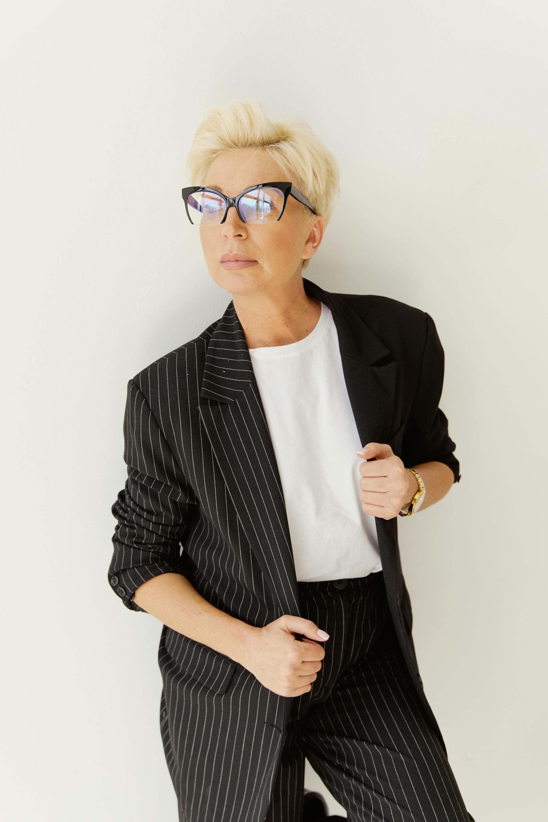 A well-dressed woman | Source: Pexels