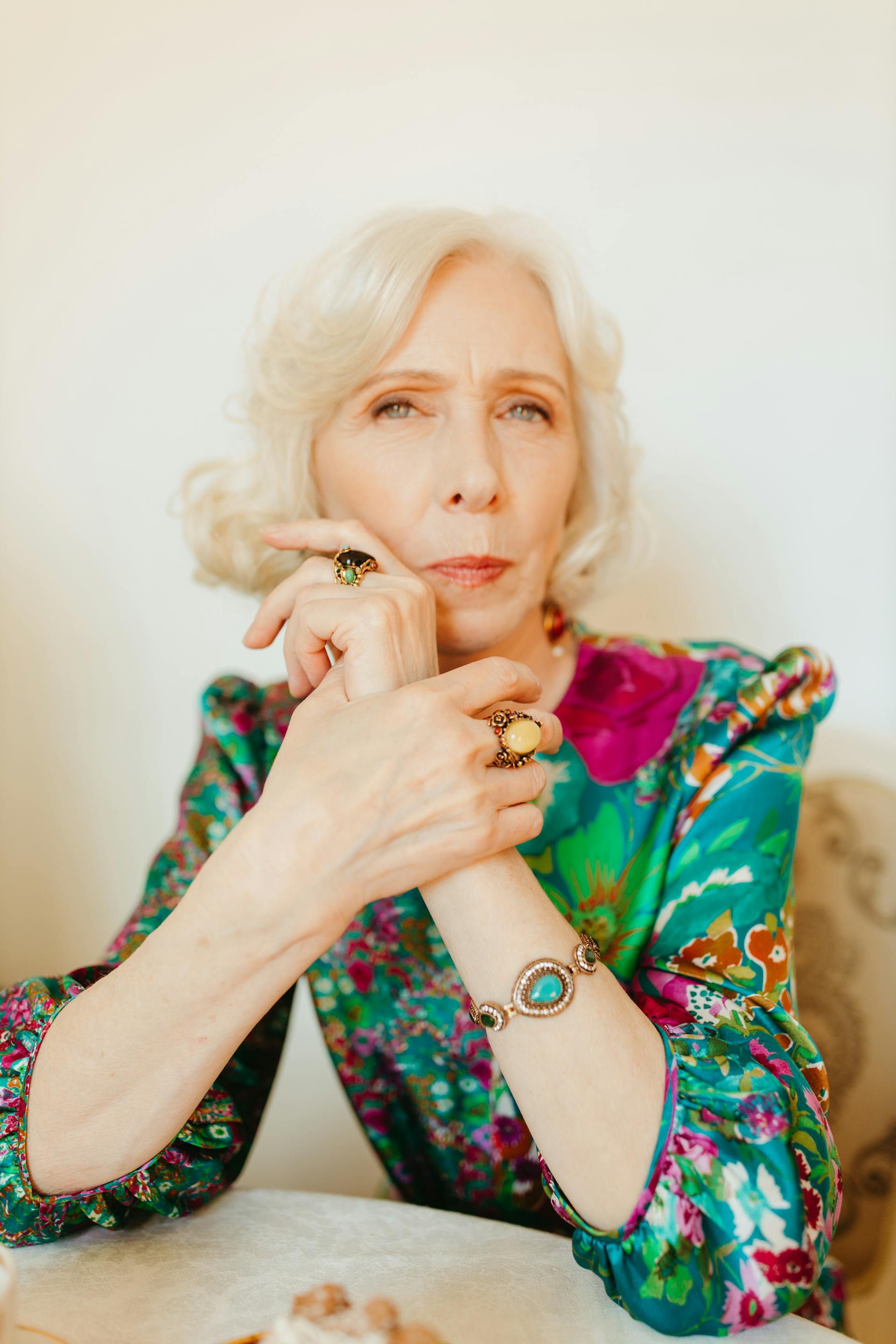 An elderly woman looking at someone | Source: Pexels