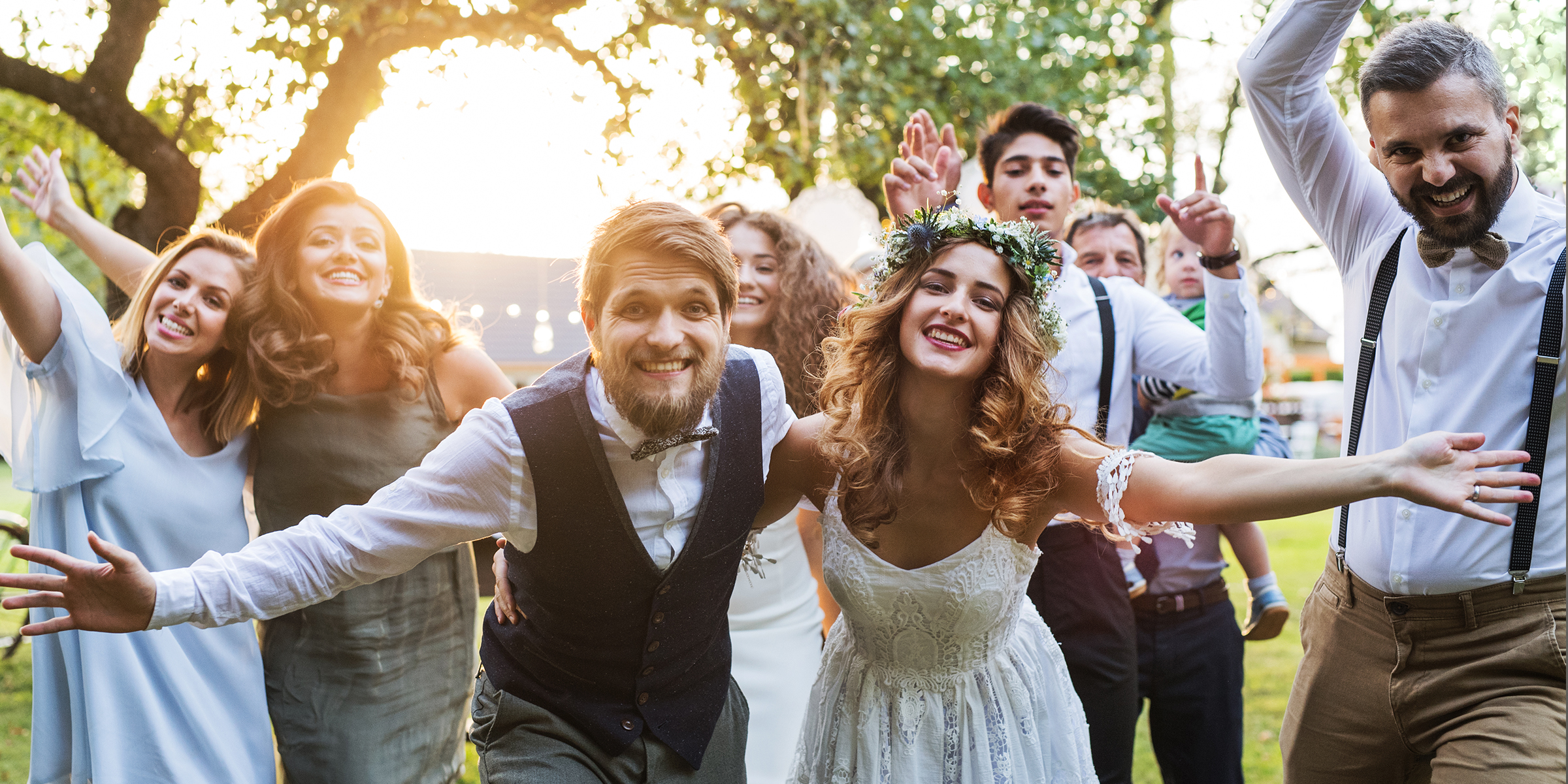 A smiling bridal party | Source: Shutterstock