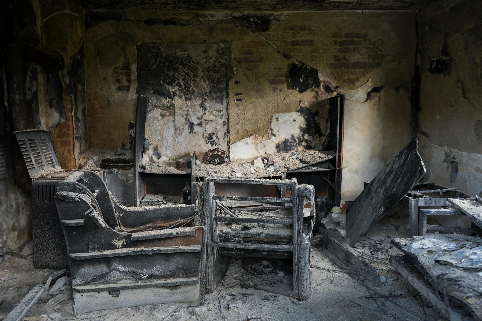 A house damaged by a fire | Source: Pexels