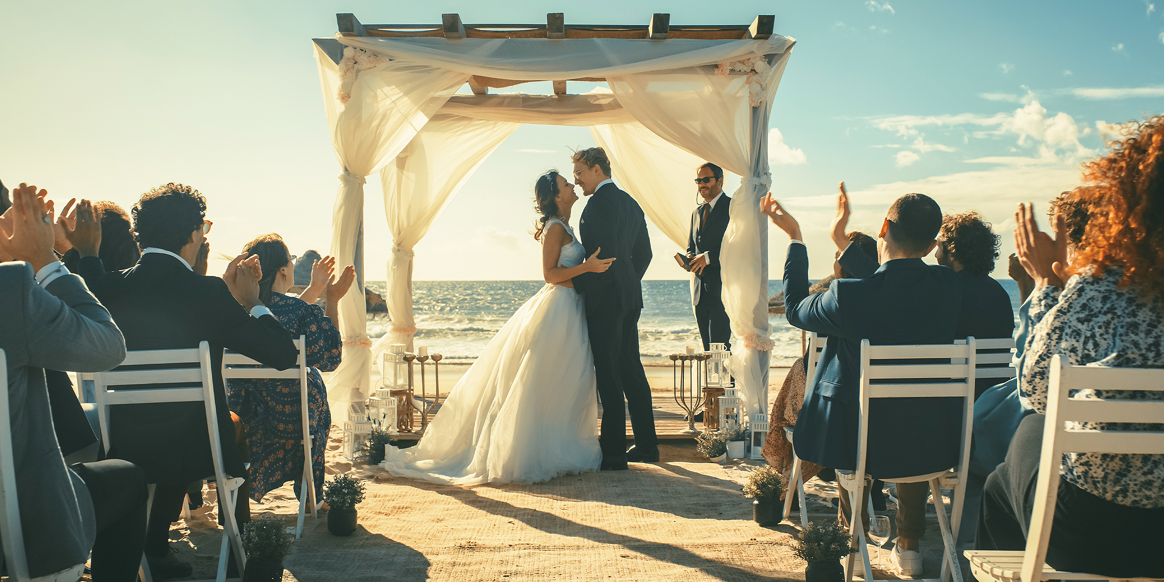 A couple at the altar | Source: Shutterstock