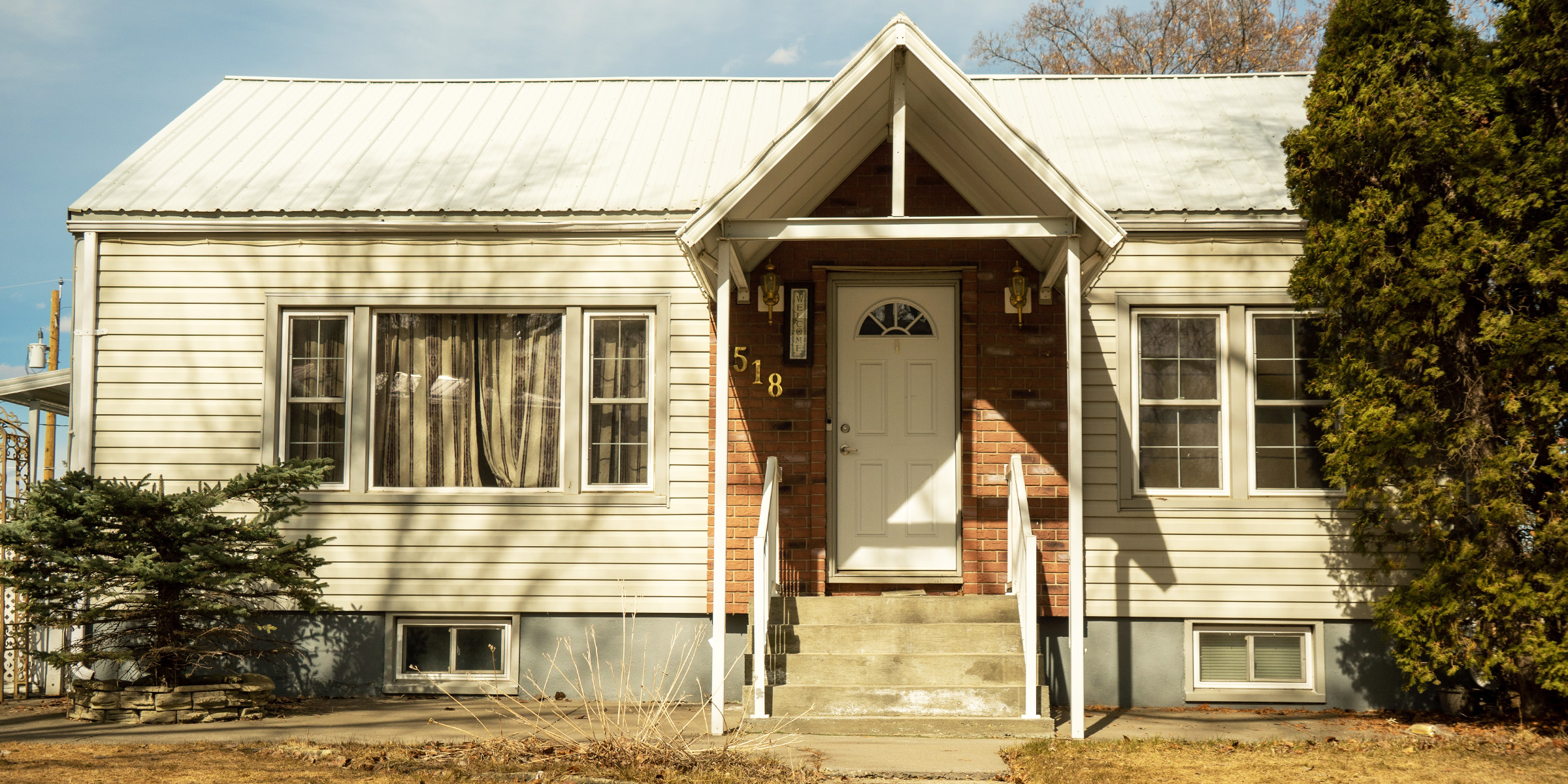 My Sister Kicked Me Out of Grandma's House, Which She Inherited – But She Had No Idea About Grandma's Secret