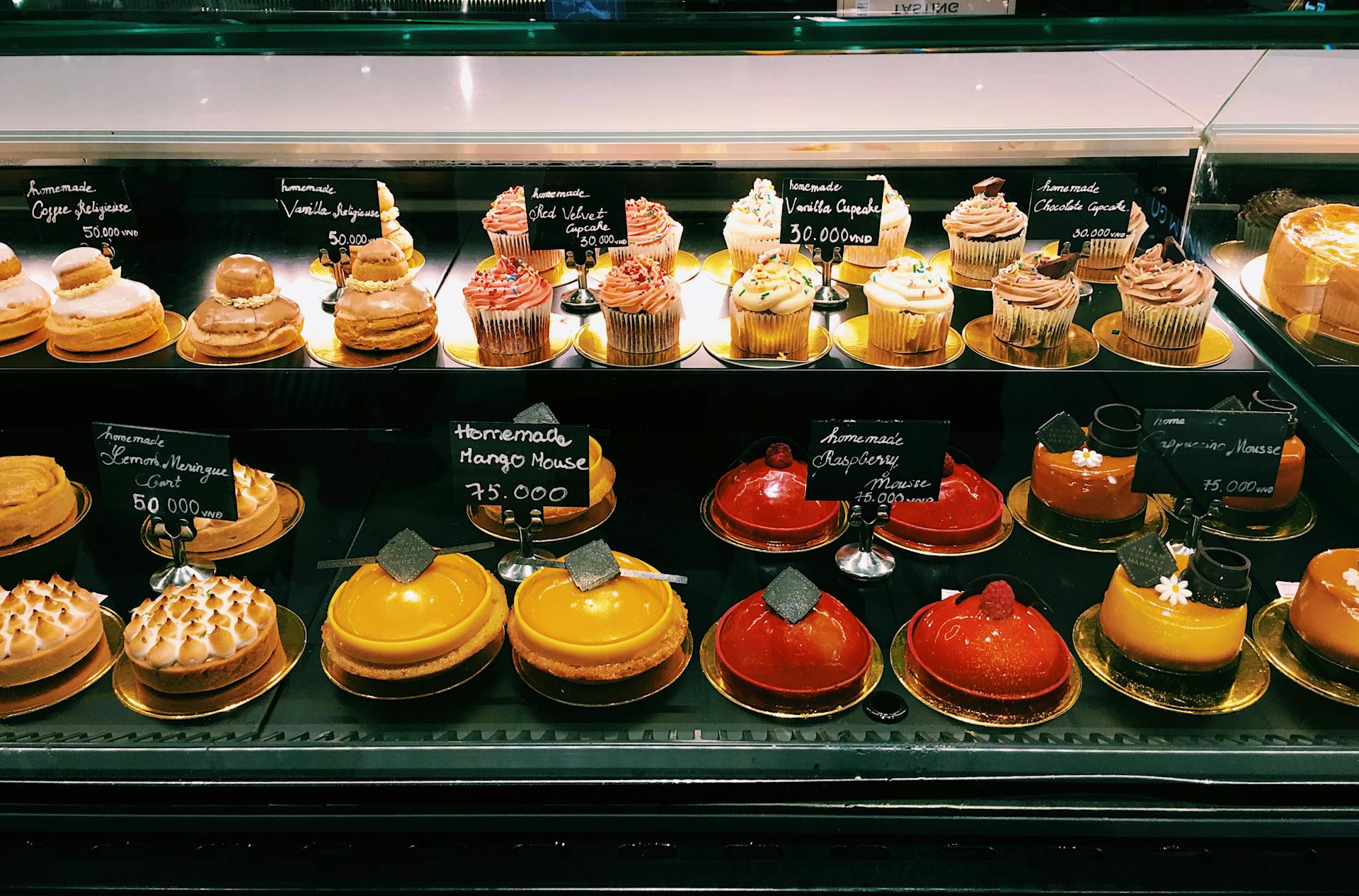 Cakes in a bakery | Source: Pexels