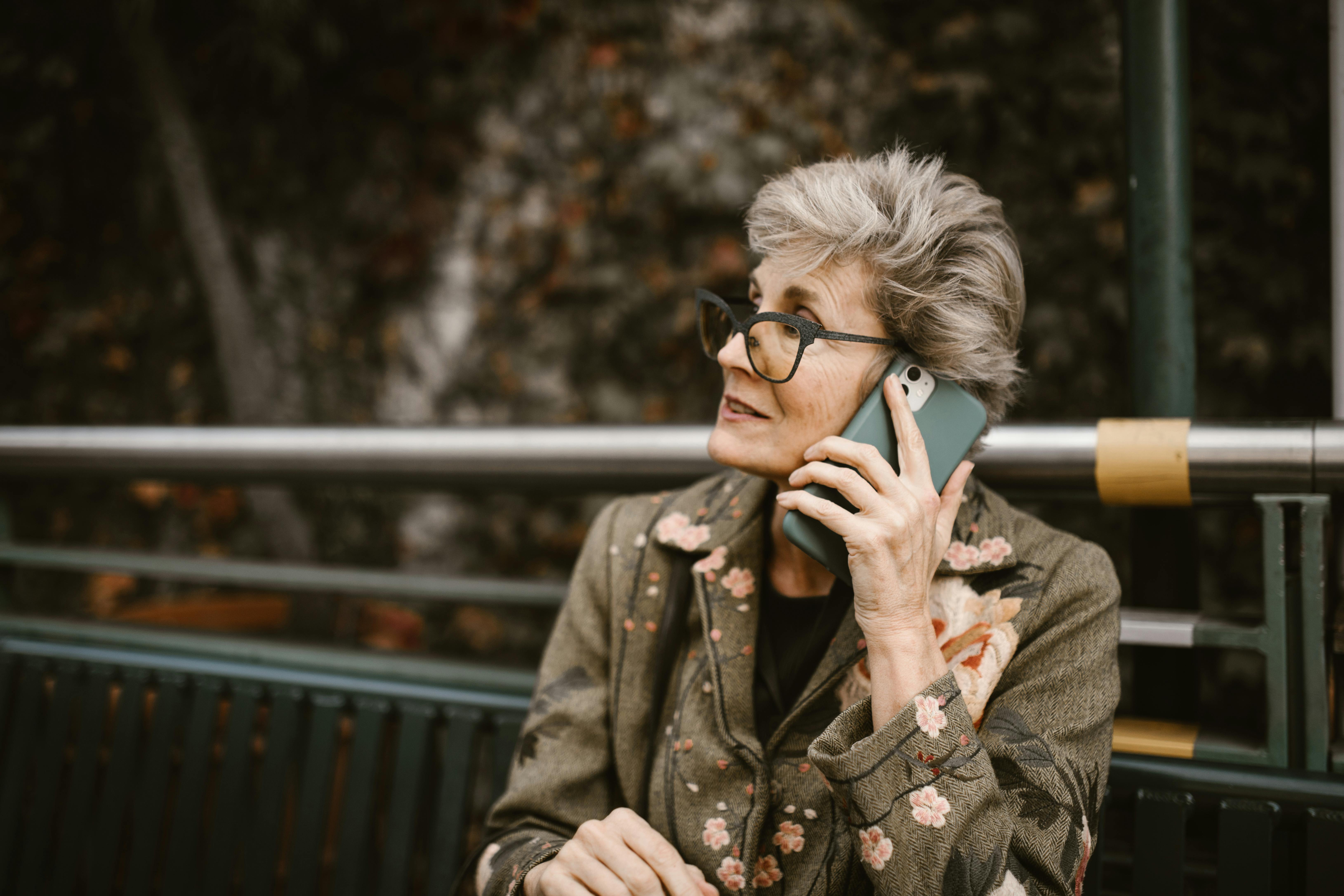 A grandmother on a call | Source: Pexels