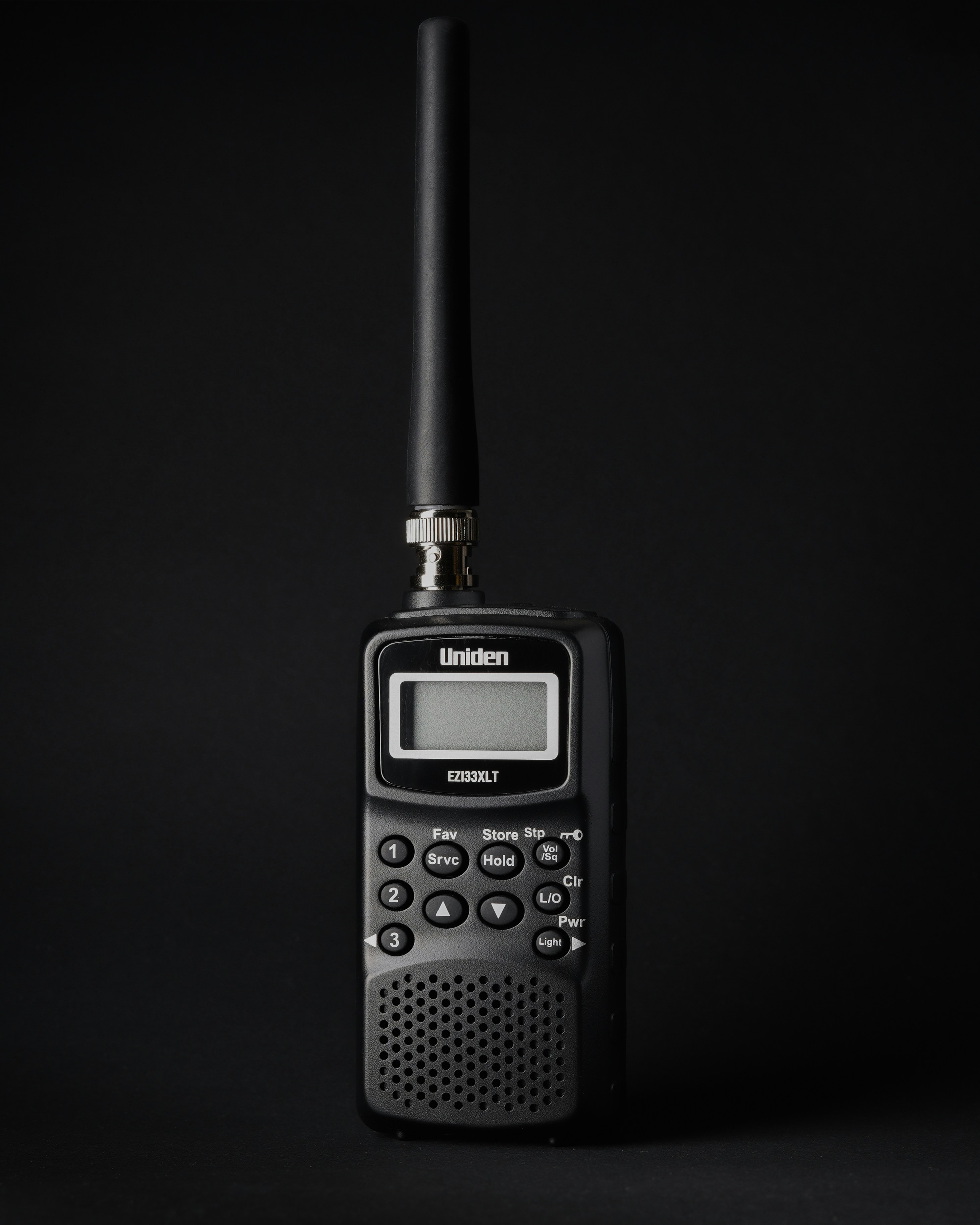 A black walkie-talkie radio | Source: Unsplash