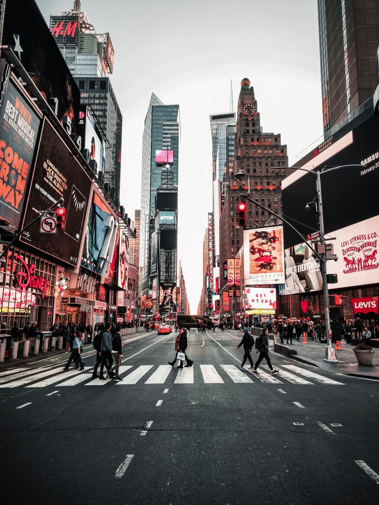 Caroline wanted to make it on Broadway first. | Source: Pexels