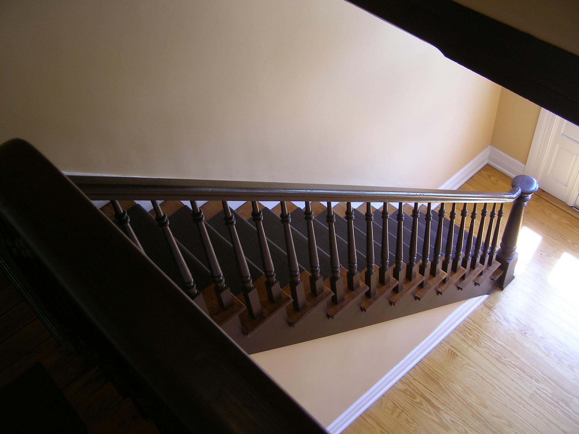 Stairs in a house | Source: Pexels