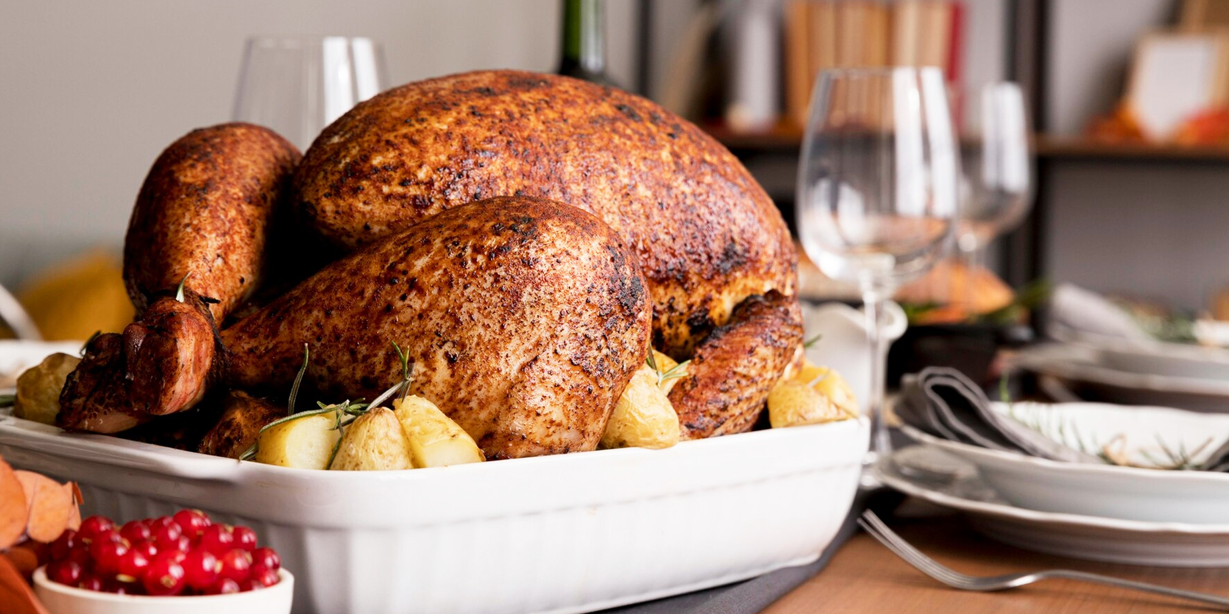 A turkey in a casserole | Source: Freepik