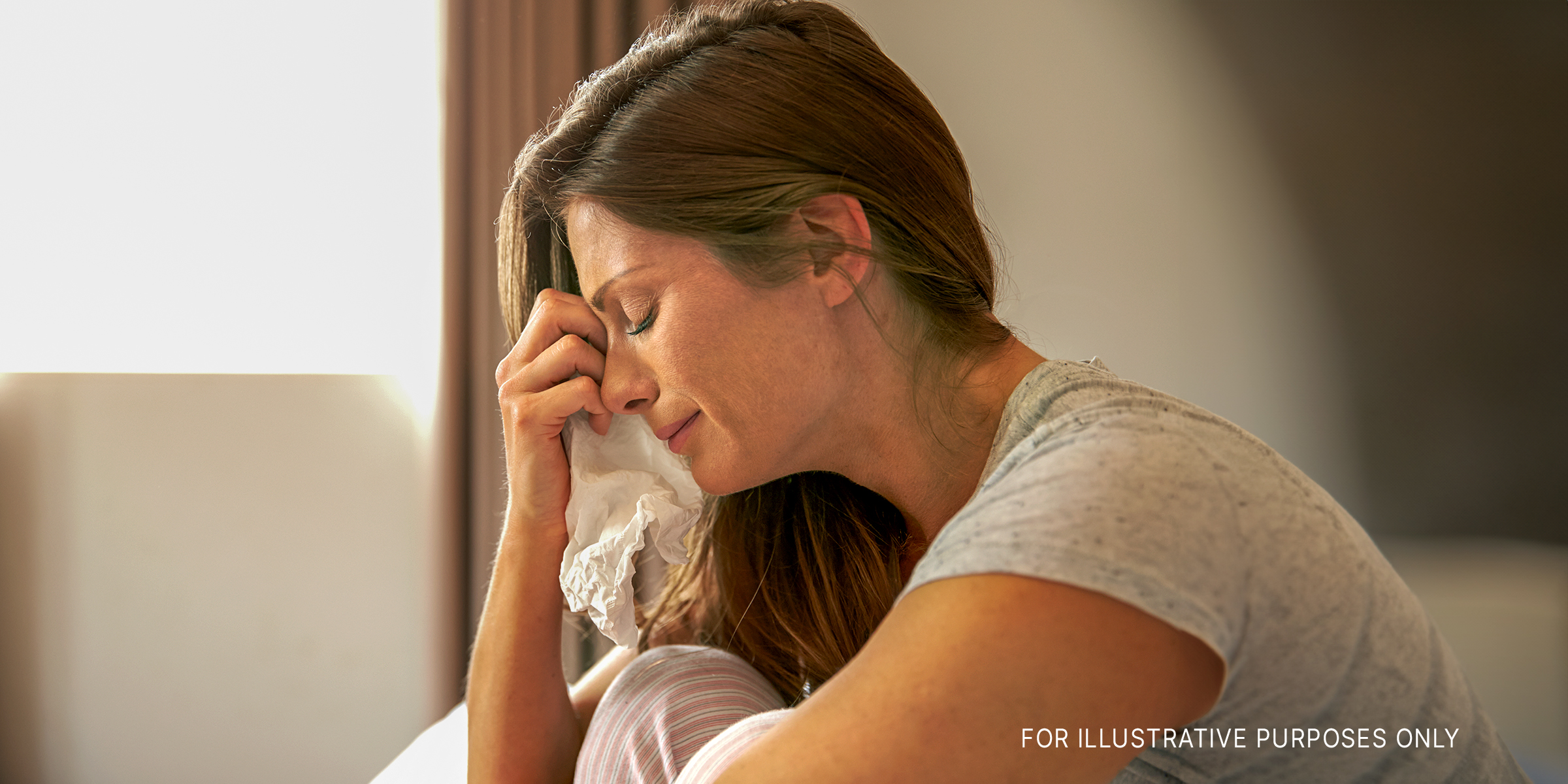 A woman crying | Source: Shutterstock