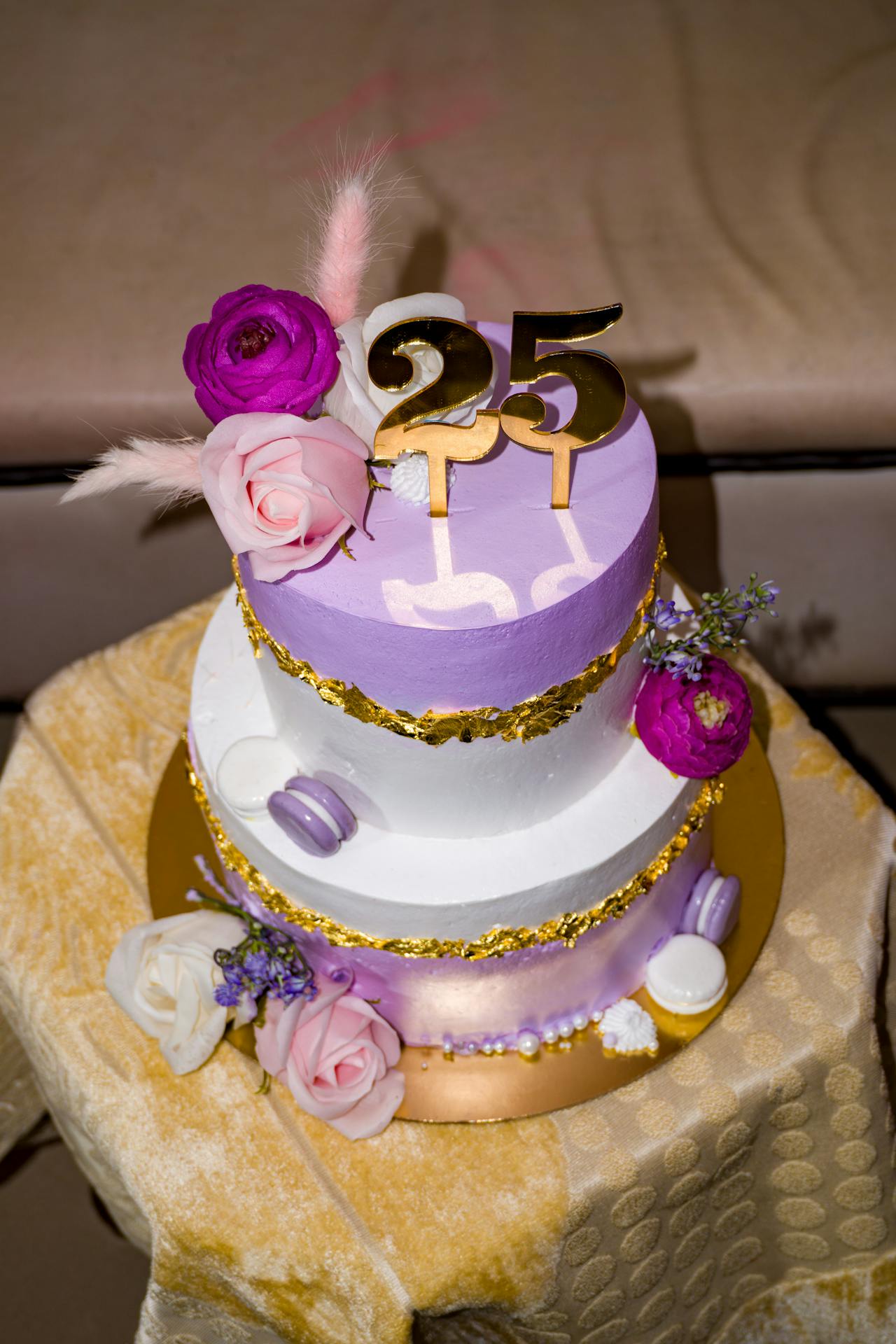 A two-tier 25th birthday cake | Source: Pexels