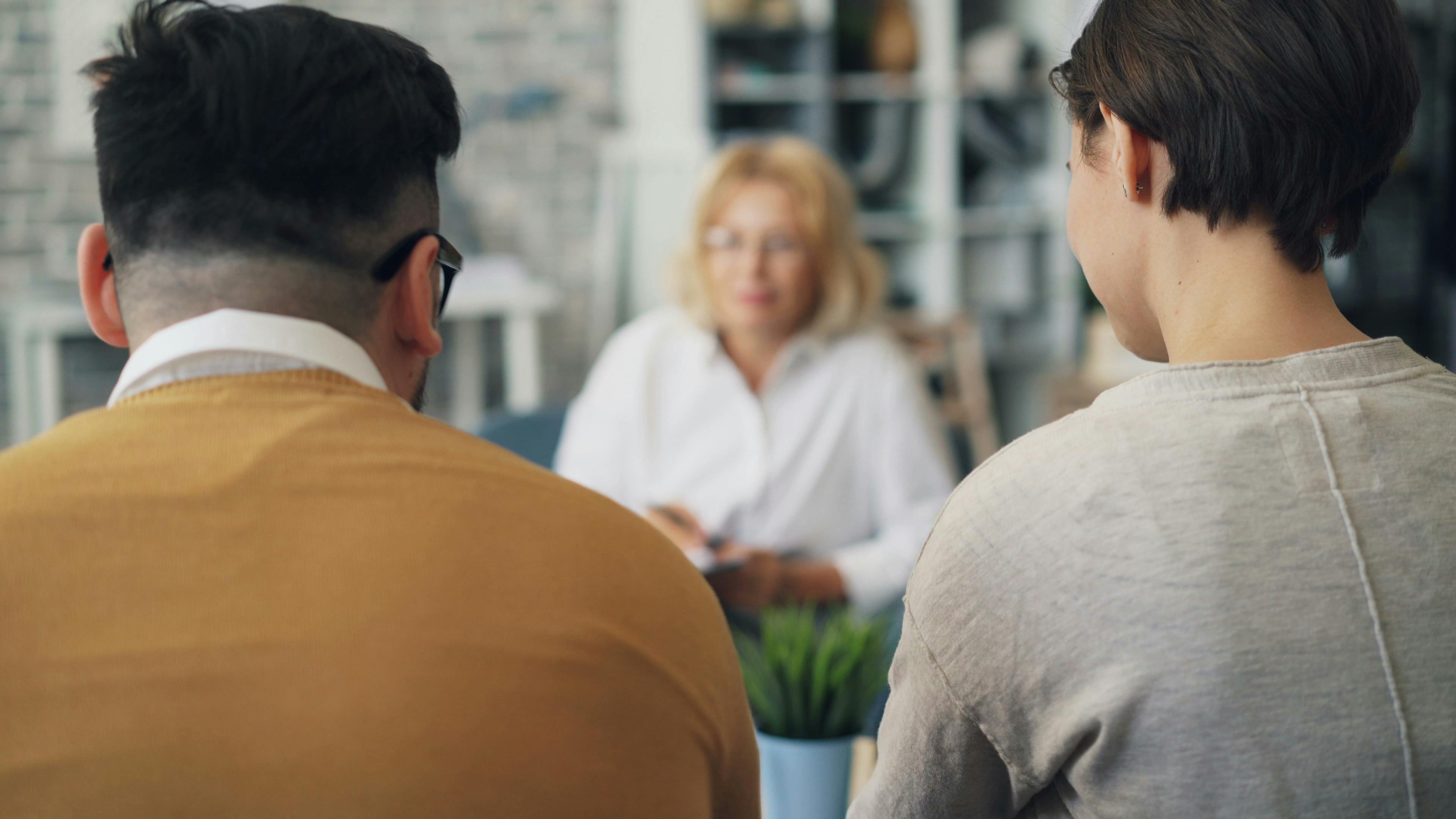 A couple in therapy | Source: Pexels