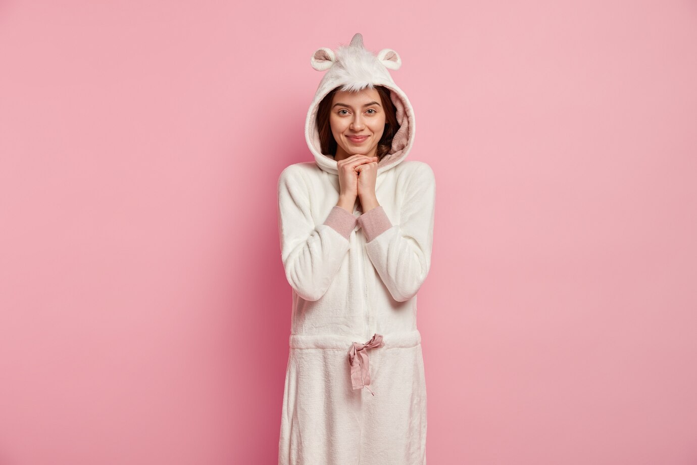 A woman in her pajamas | Source: Freepik