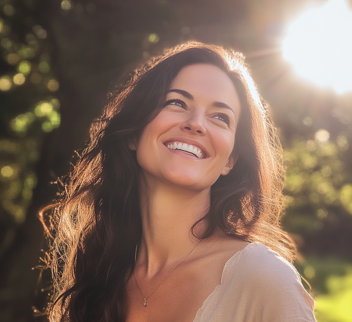 A smiling woman standing outside | Source: Midjourney