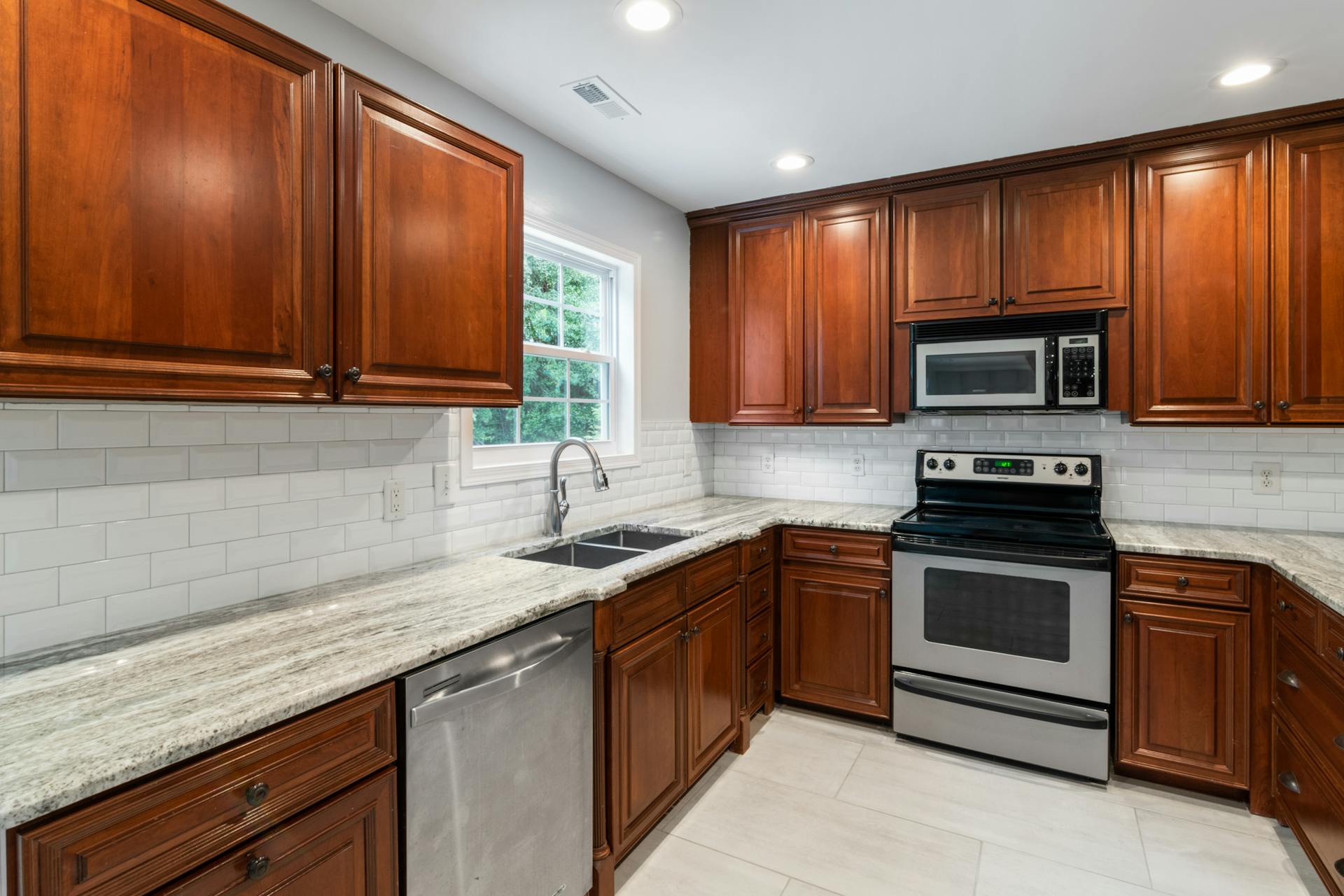 A clean kitchen | Source: Pexels