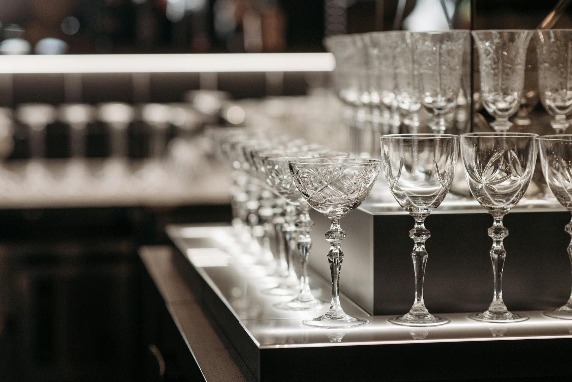 A set of crystal glasses on a table | Source: Pexels