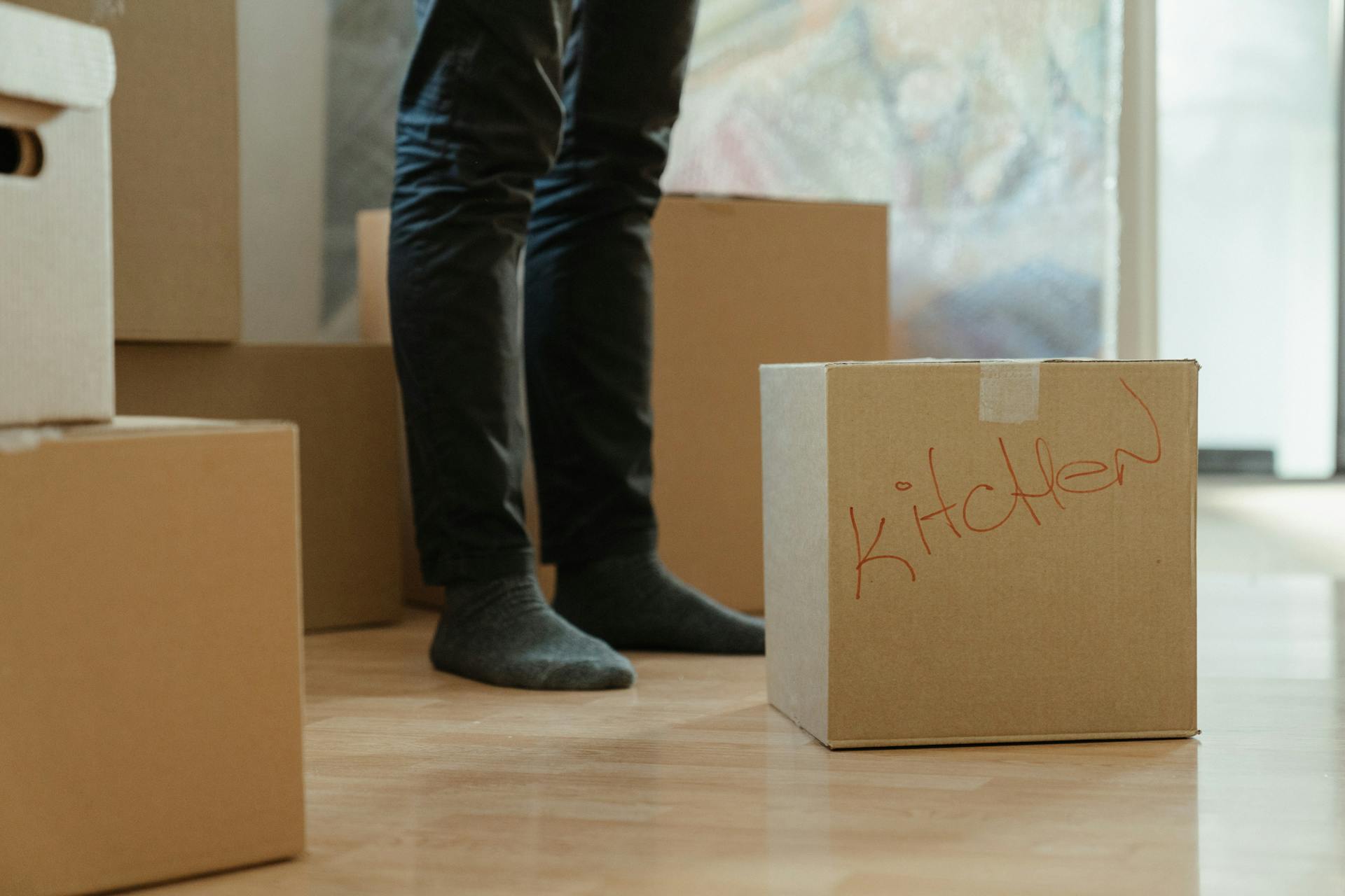 Boxes in a house | Source: Midjourney