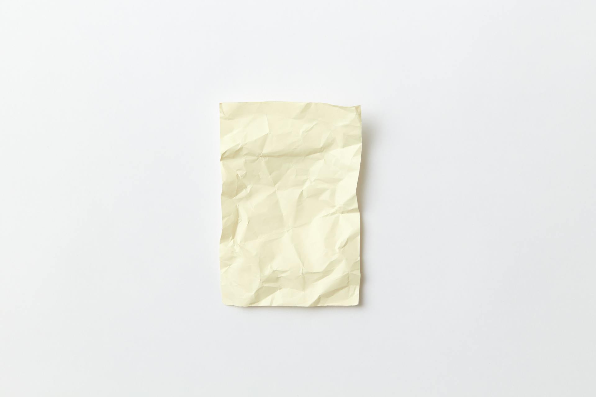 A piece of paper | Source: Pexels