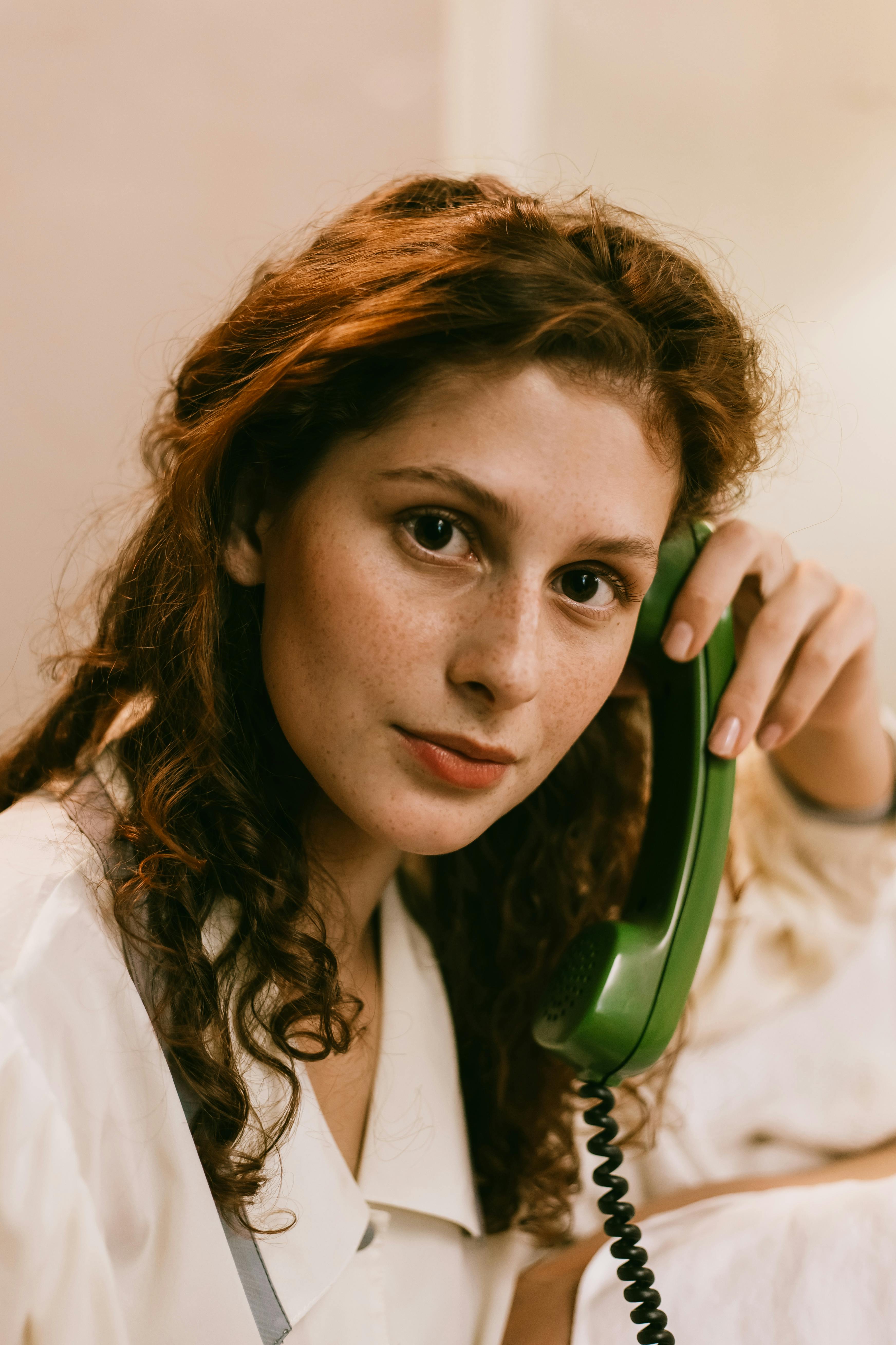 A woman on a call | Source: Pexels