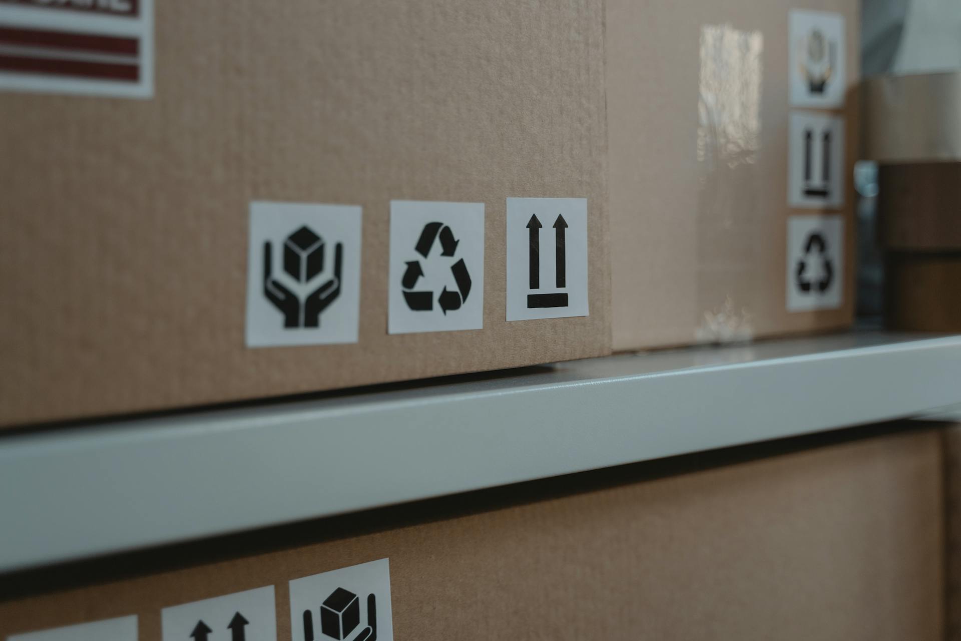 A close-up shot of boxes | Source: Pexels