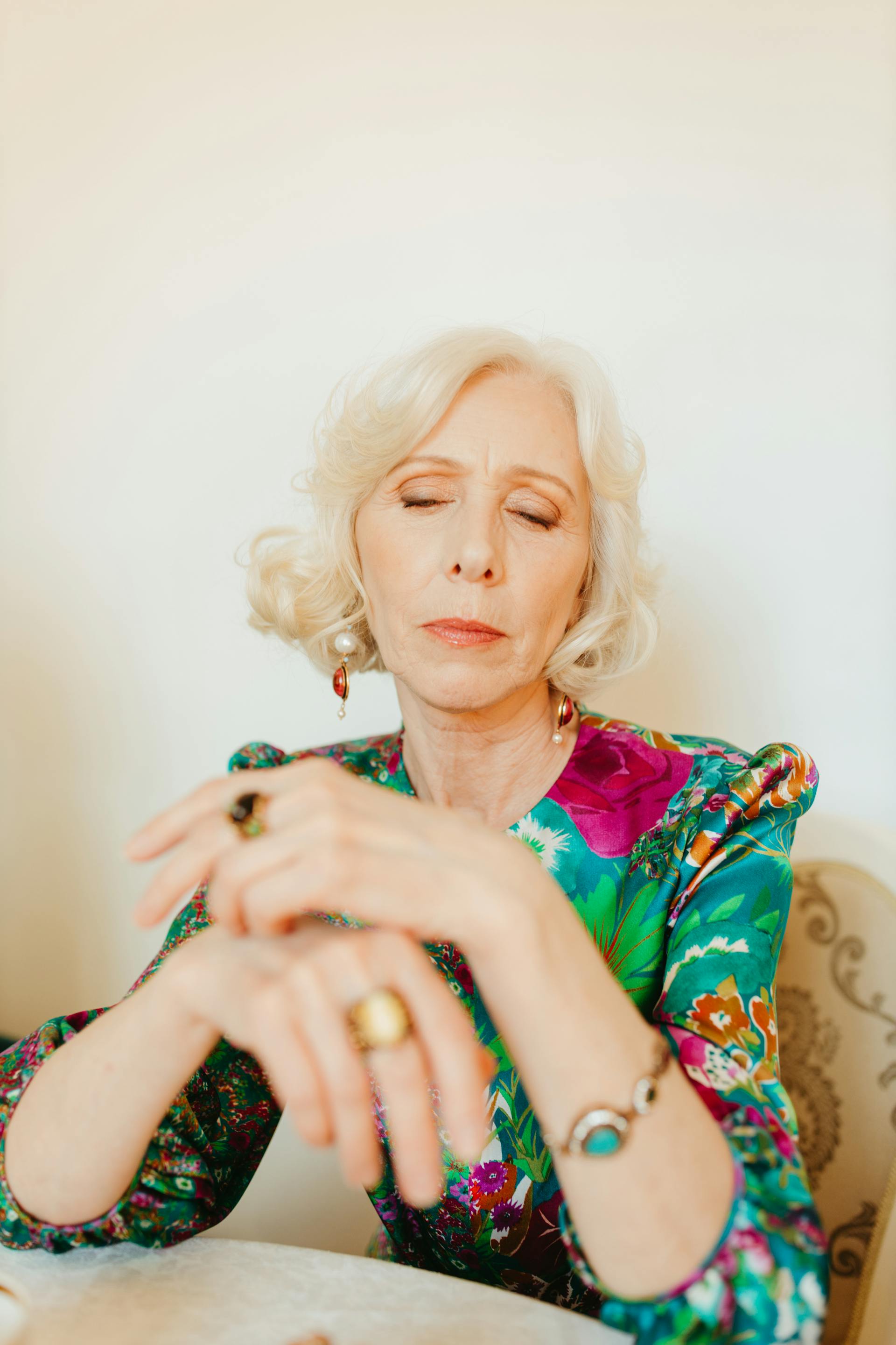 A tense older woman | Source: Pexels