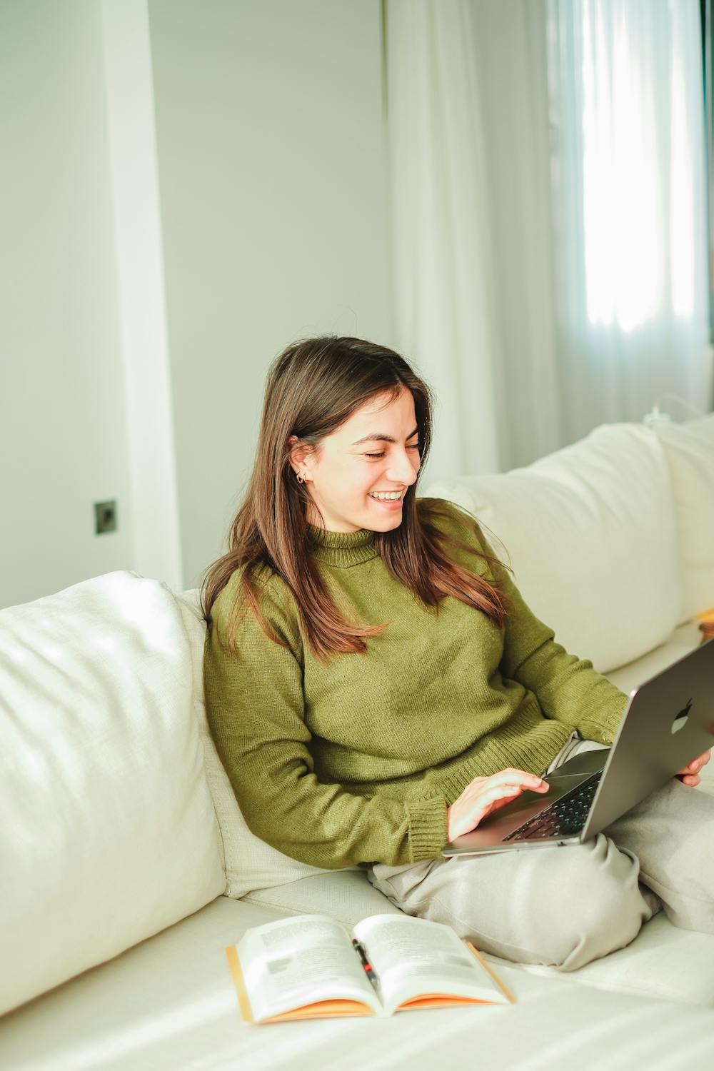 A woman at an online meeting | Source: Pexels