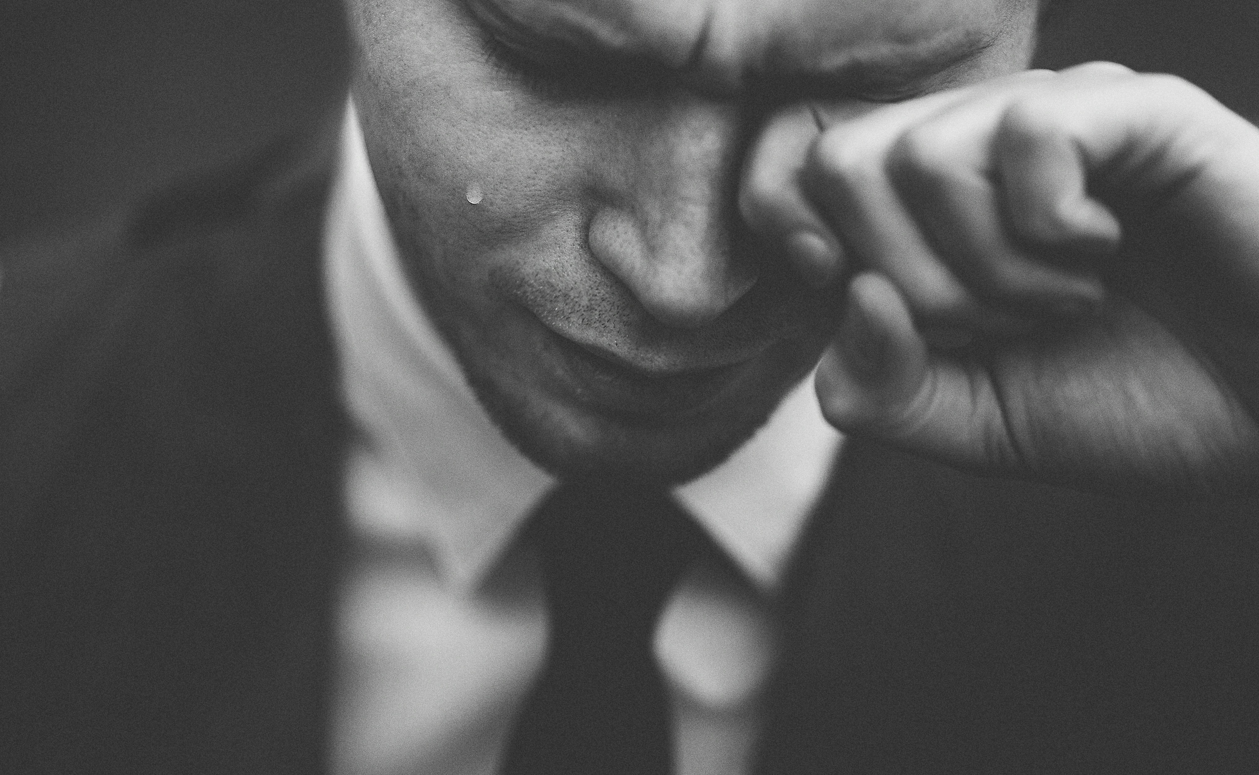 A crying man | Source: Unsplash