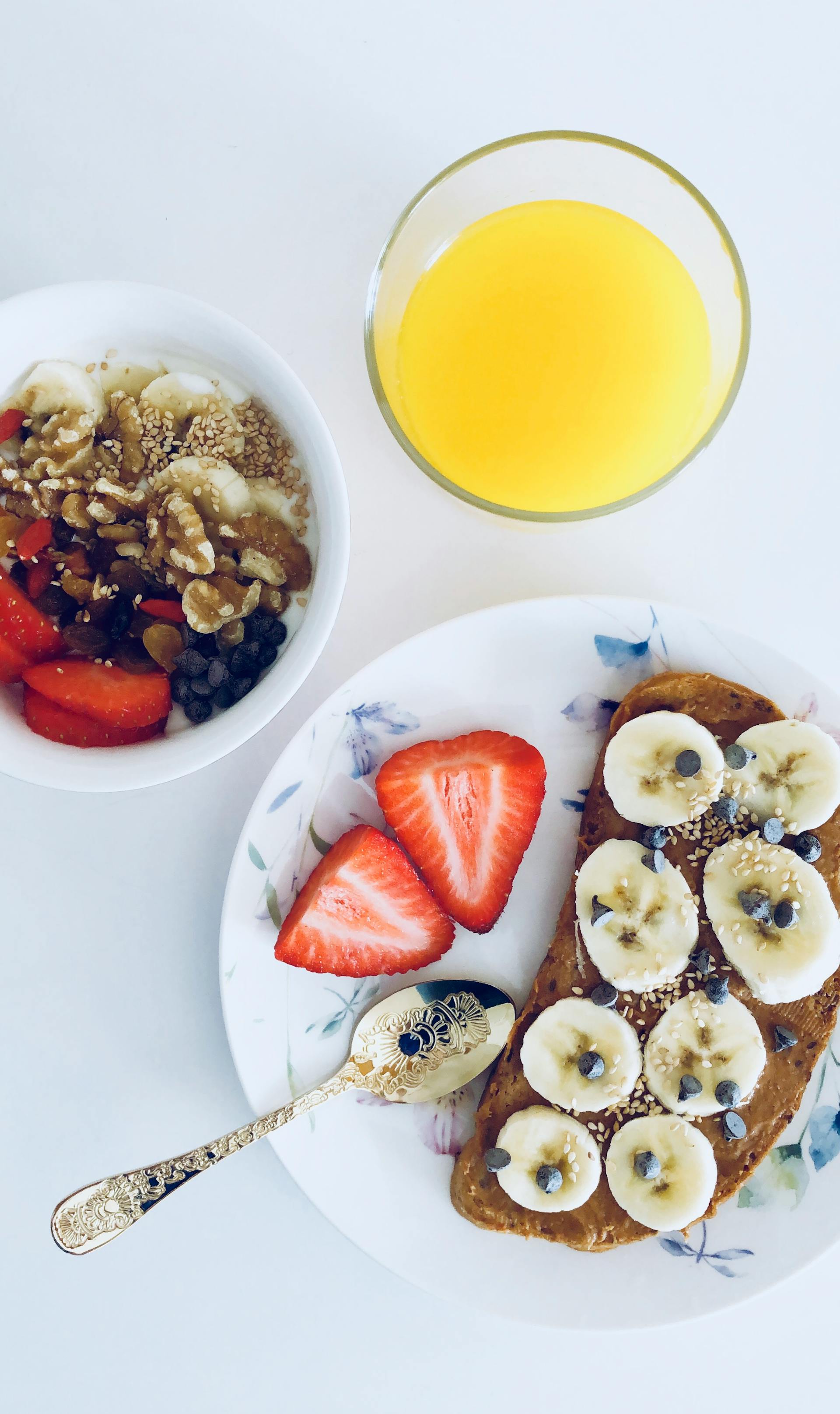 An top-down view of breakfast | Source: Pexels