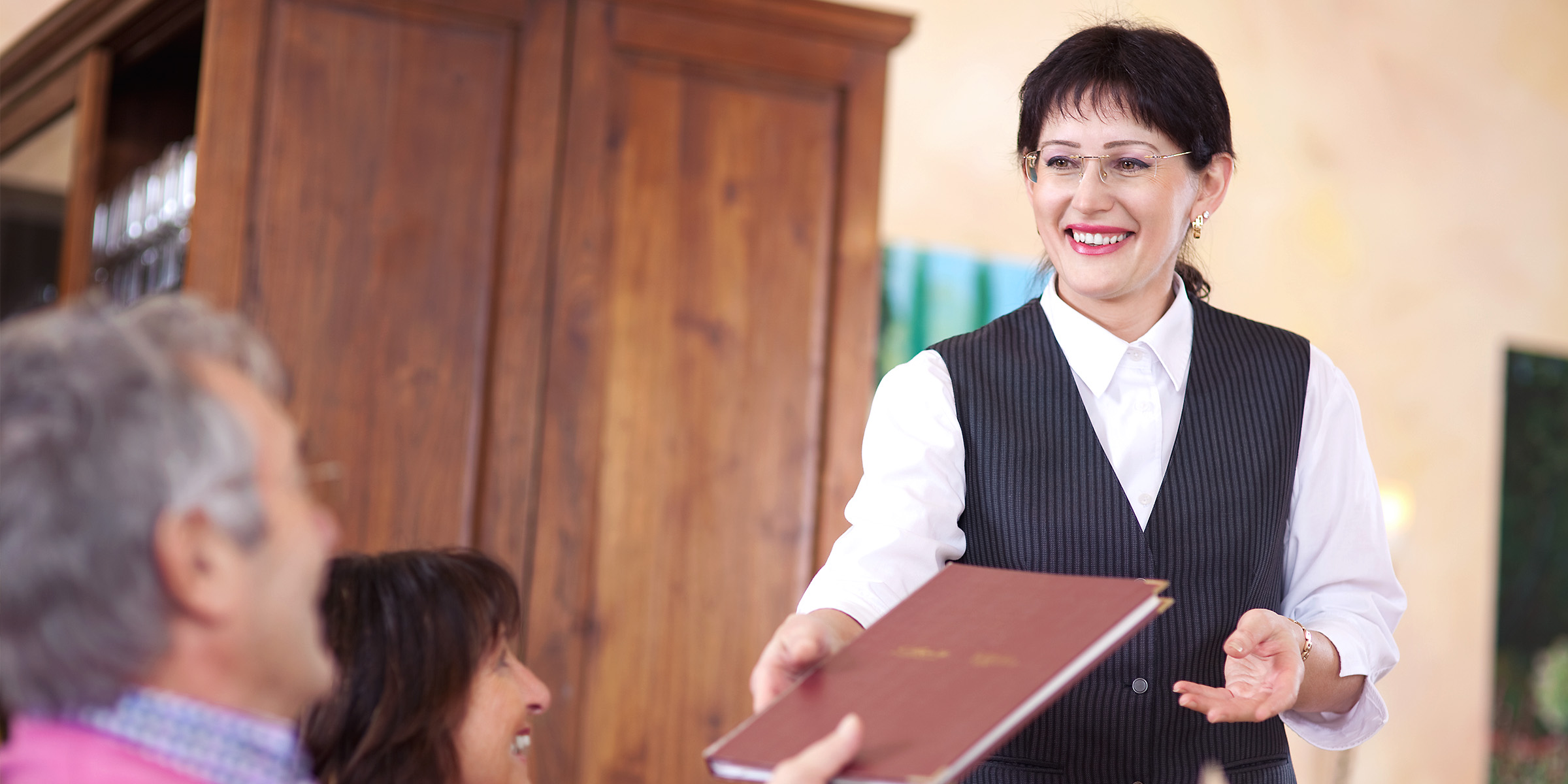 A wedding officiant | Source: Shutterstock