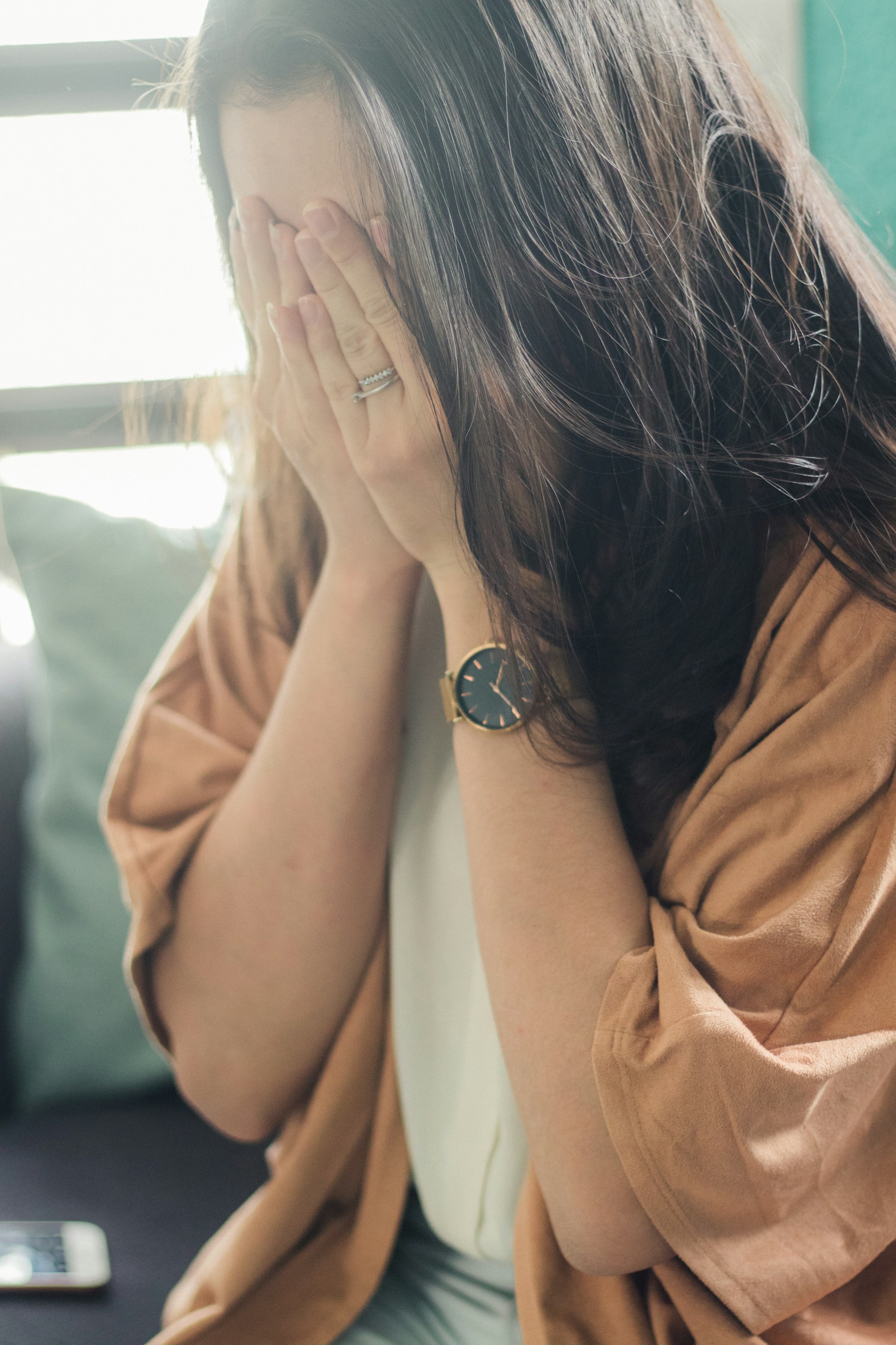A disheartened woman | Source: Unsplash