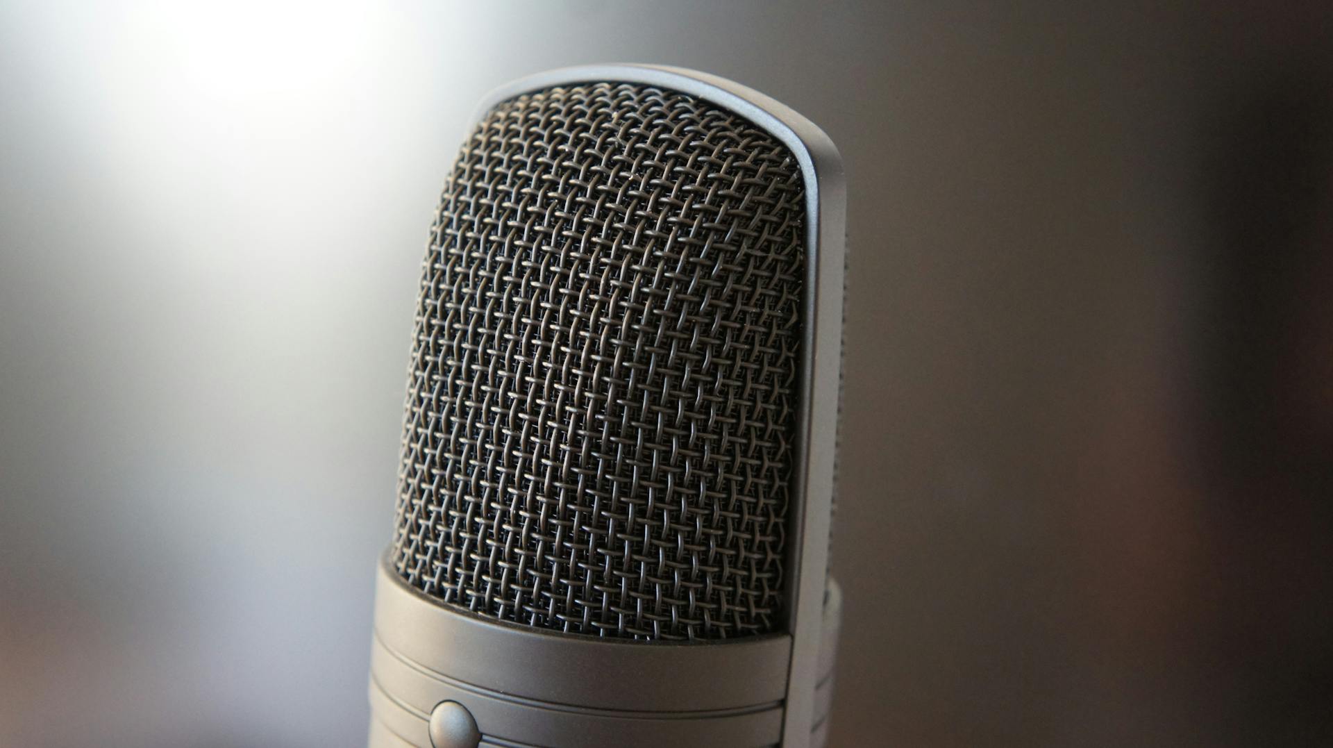 Close up of a microphone | Source: Pexels