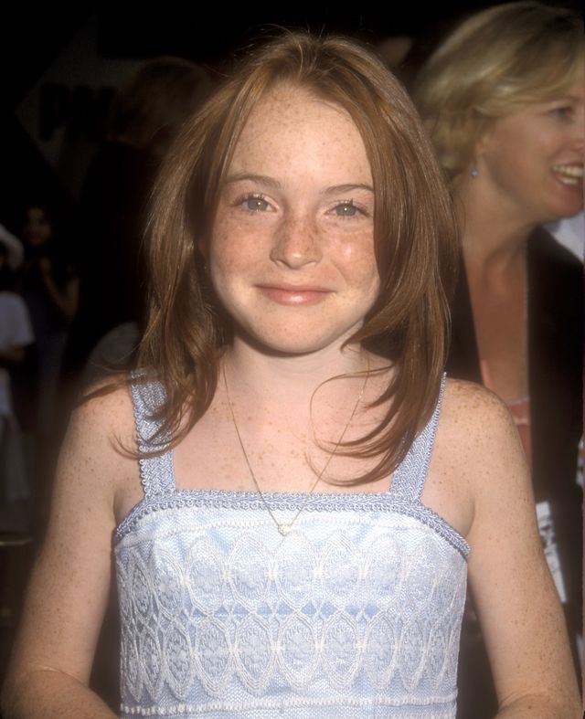 Lindsay Lohan at the red carpet premiere of "The Parent Trap" on July 2, 1998. | Source: Getty Images