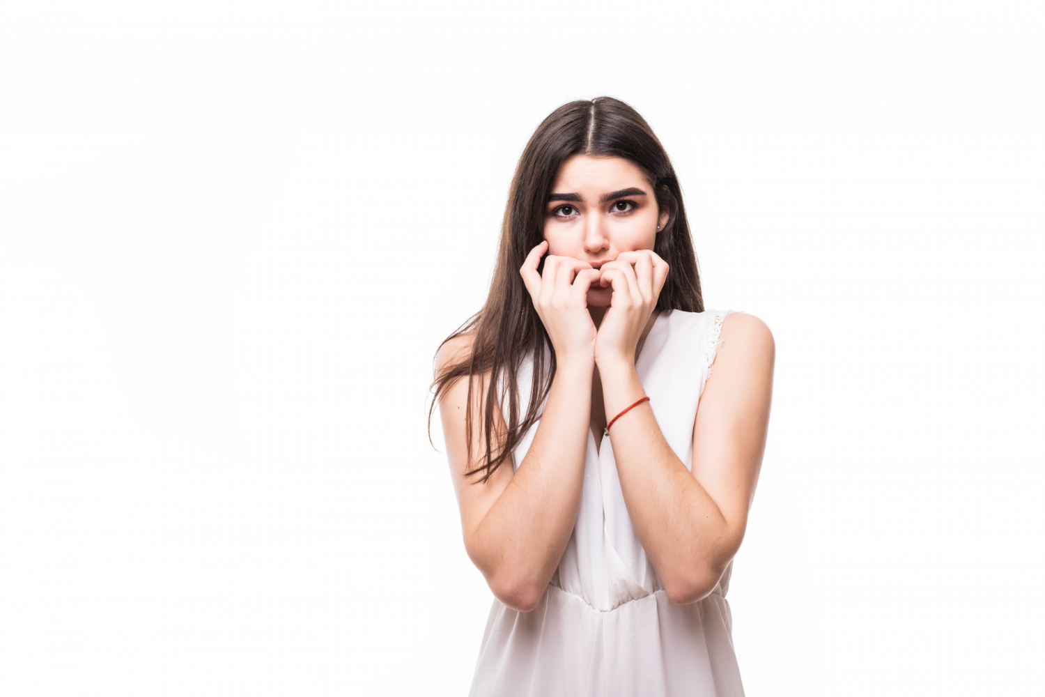 A nervous woman | Source: Freepik