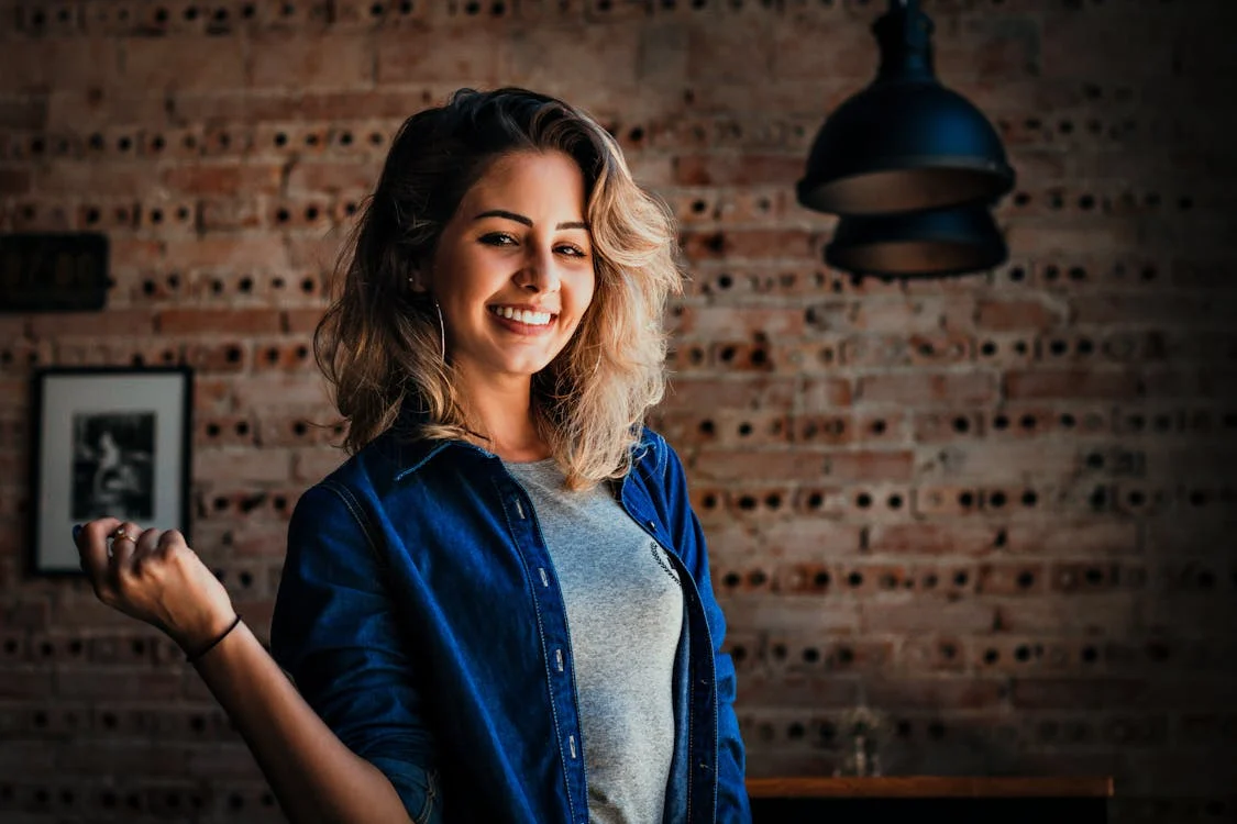 A smiling woman | Source: Pexels