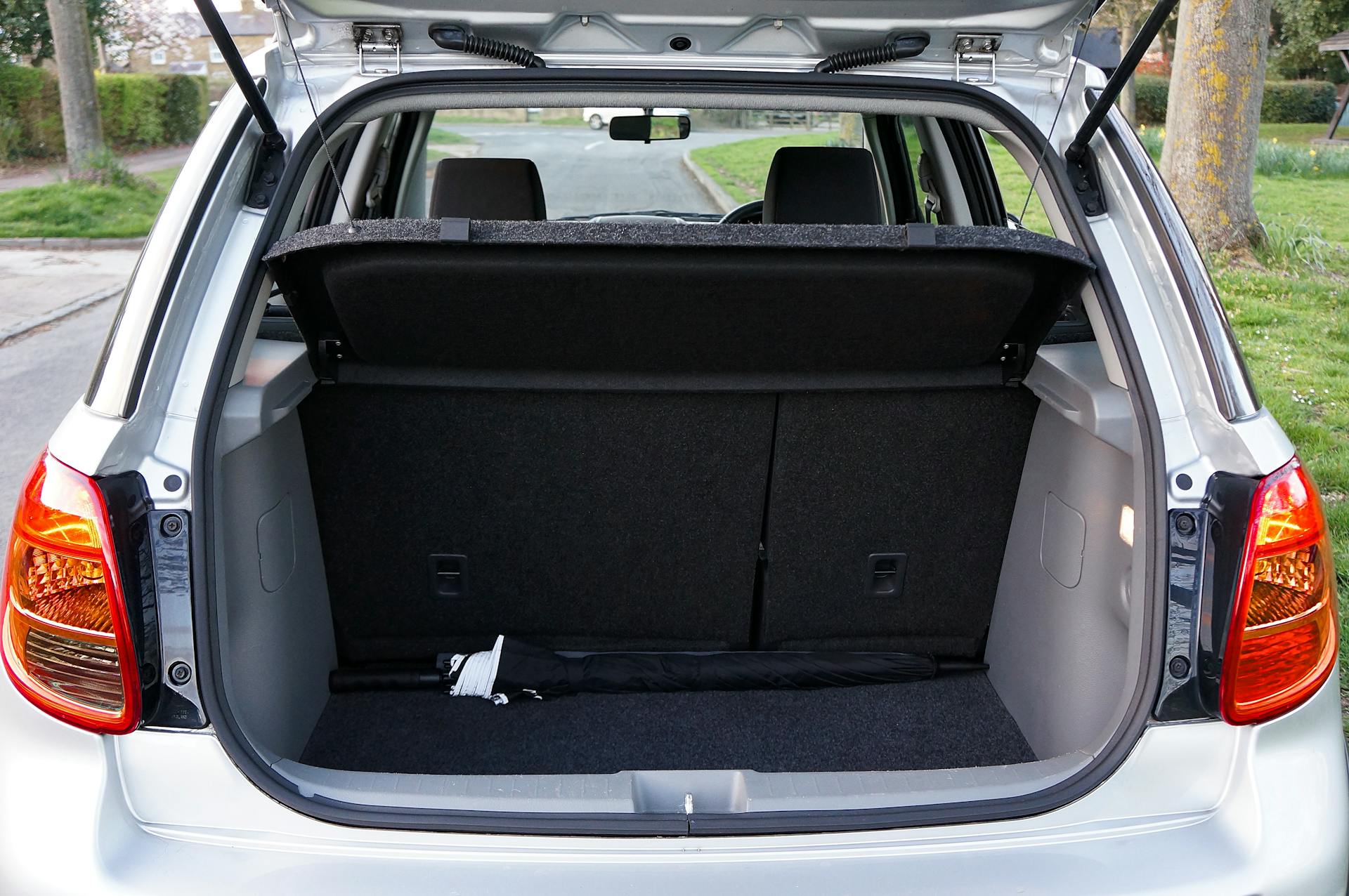 An open car trunk | Source: Pexels