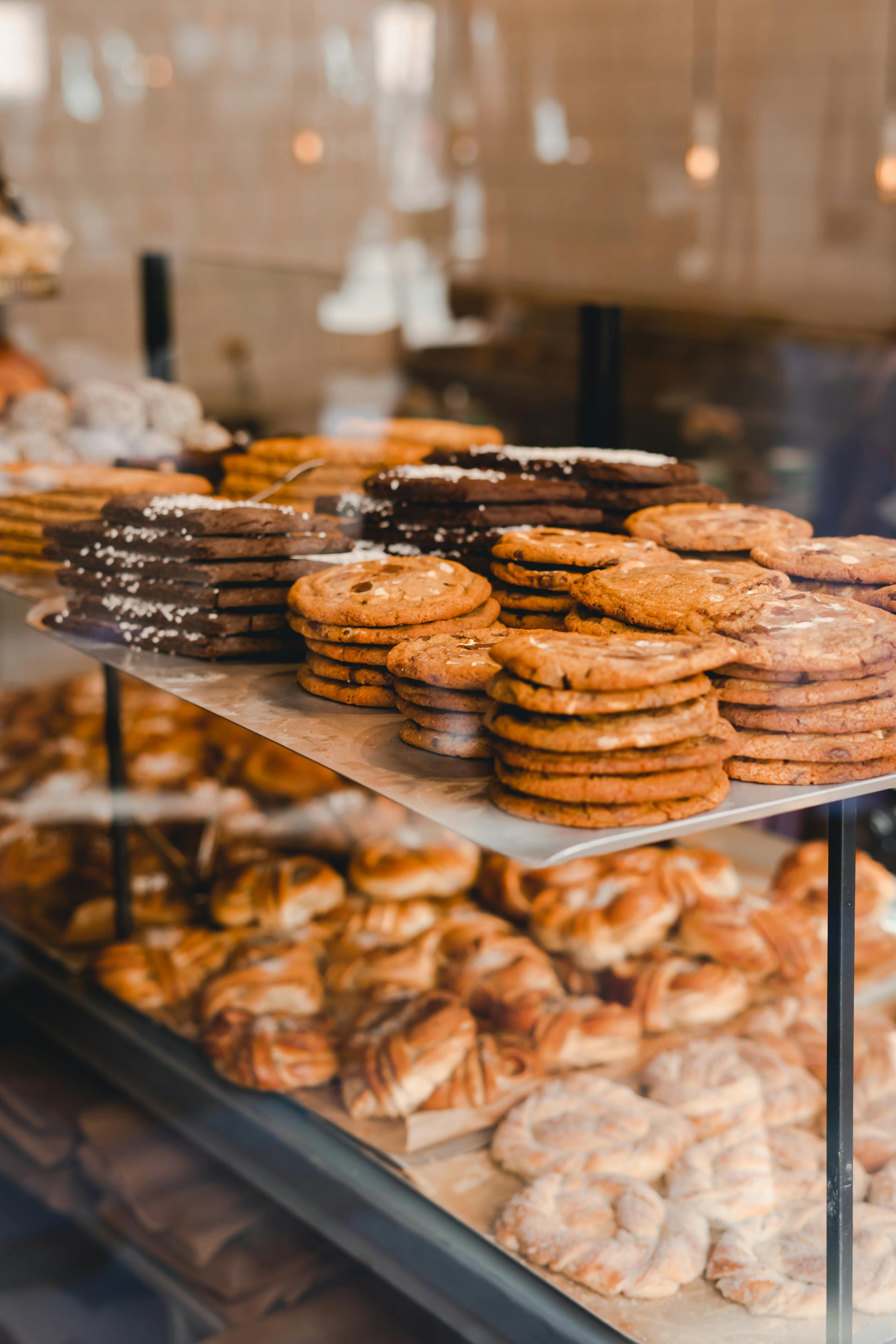 Cookies on display in a bakery | Source: Pexels