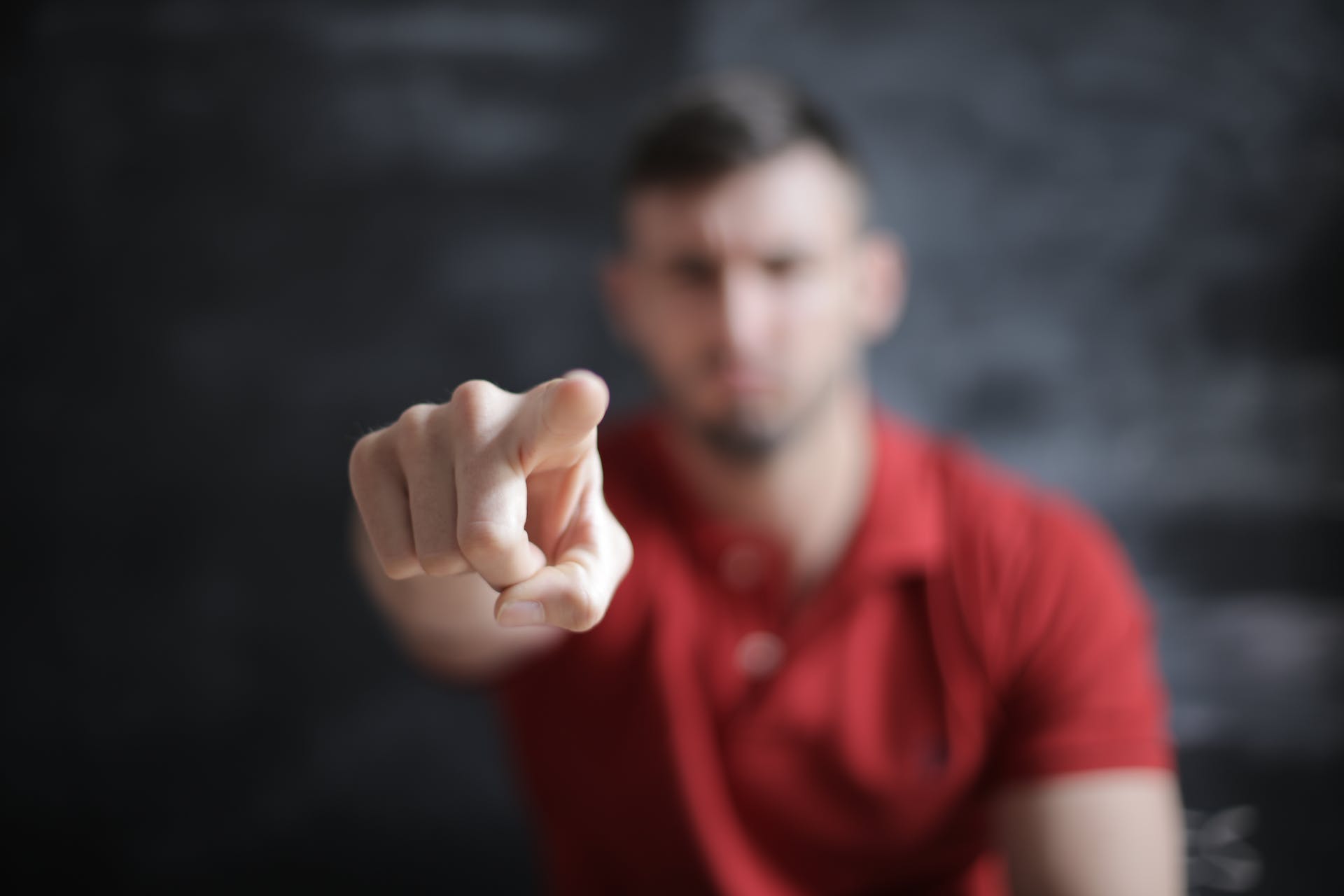 A man pointing | Source: Pexels