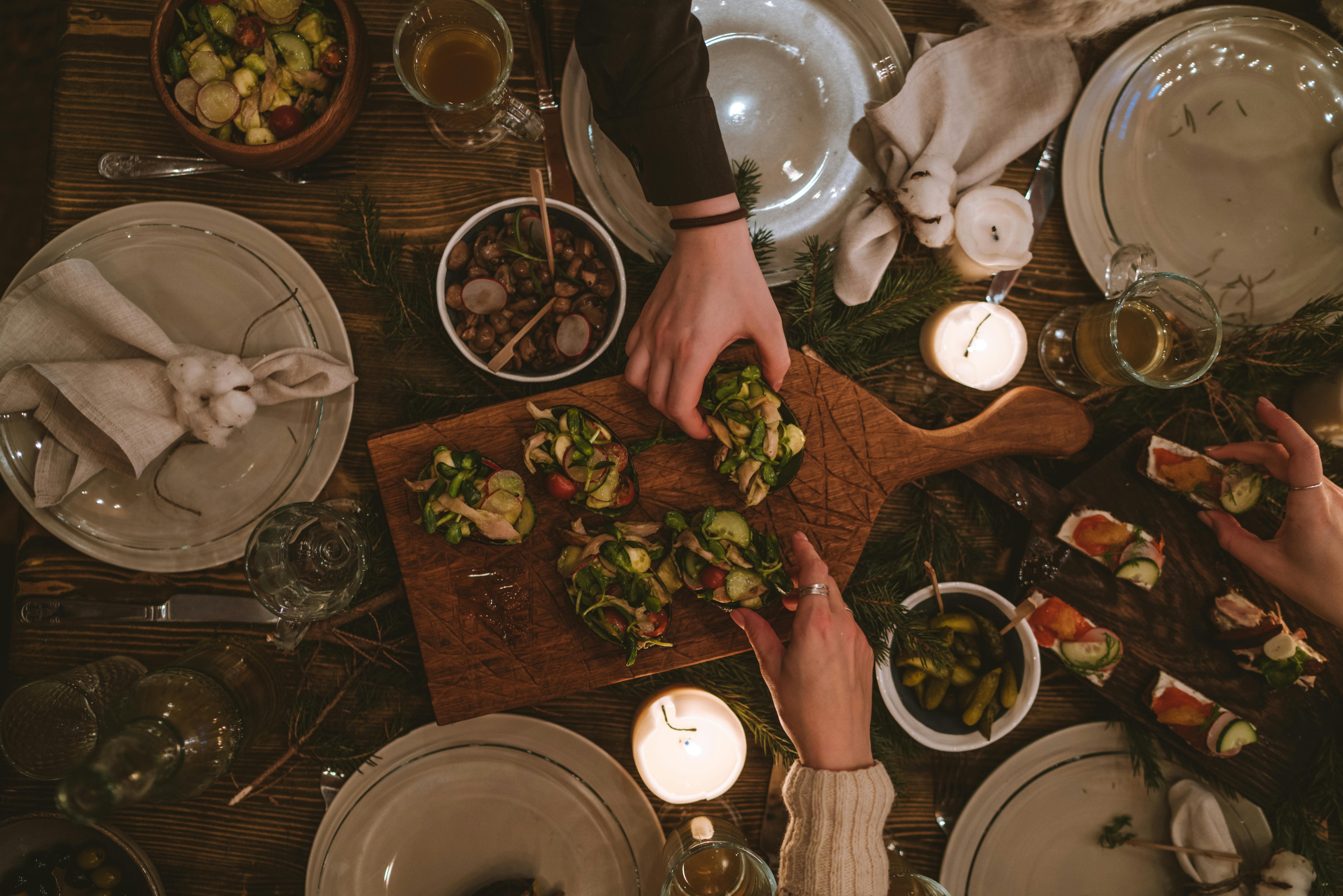 People sitting at a dinner table | Source: Pexels