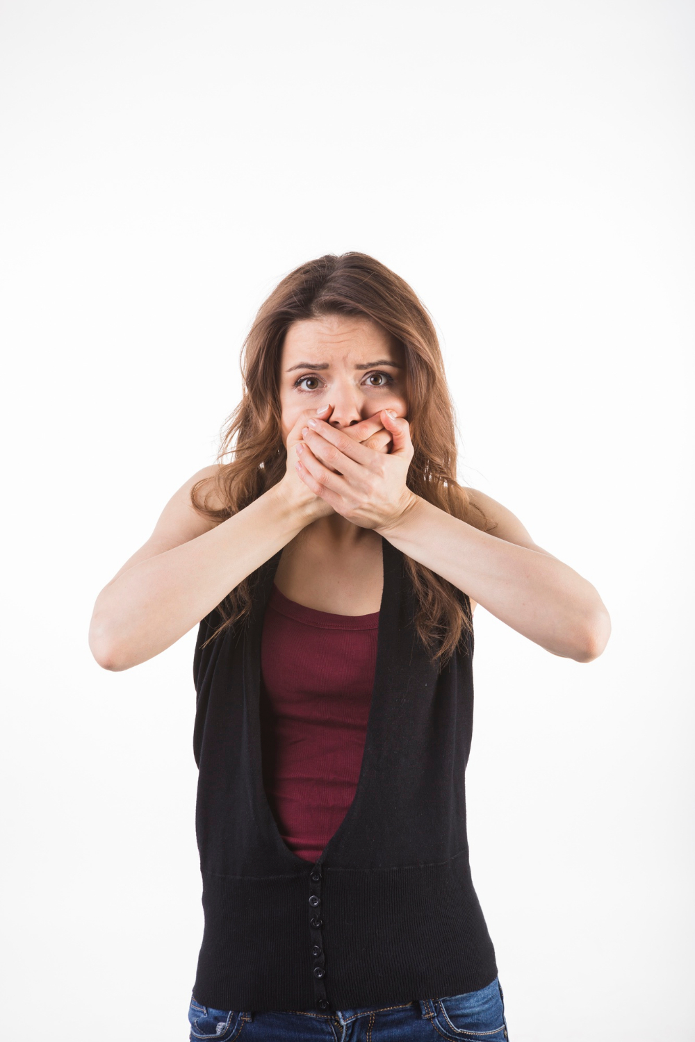 A terrified woman | Source: Freepik