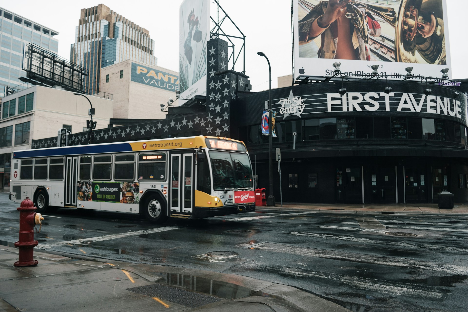 A bus on the street | Source: Unsplash