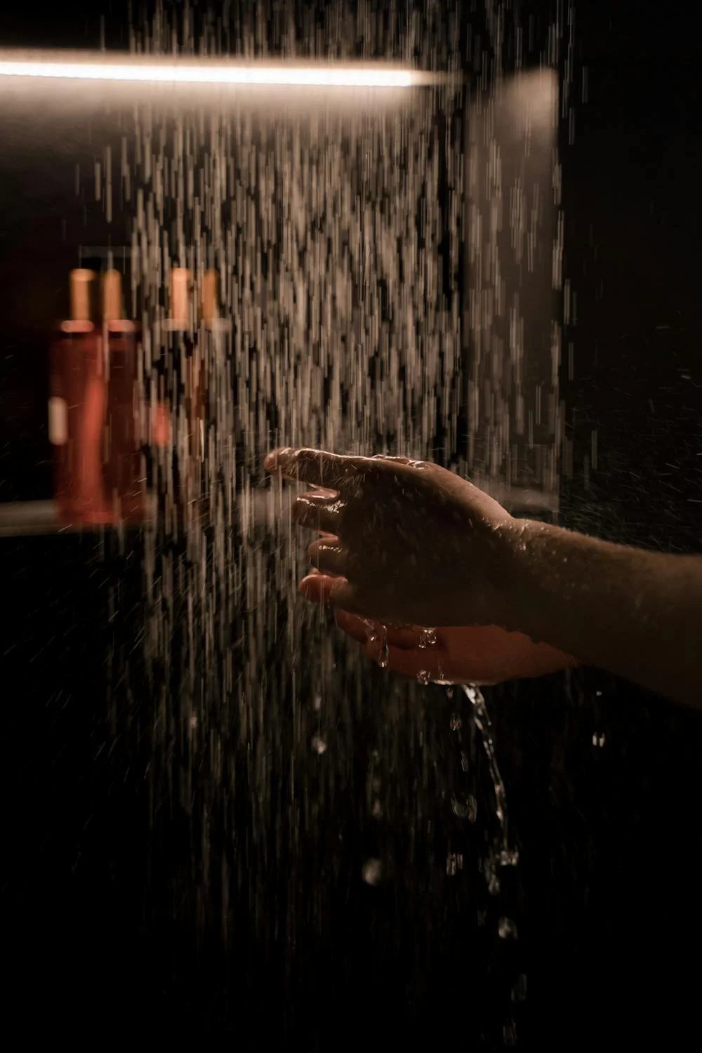 A woman in a shower | Source: Pexels