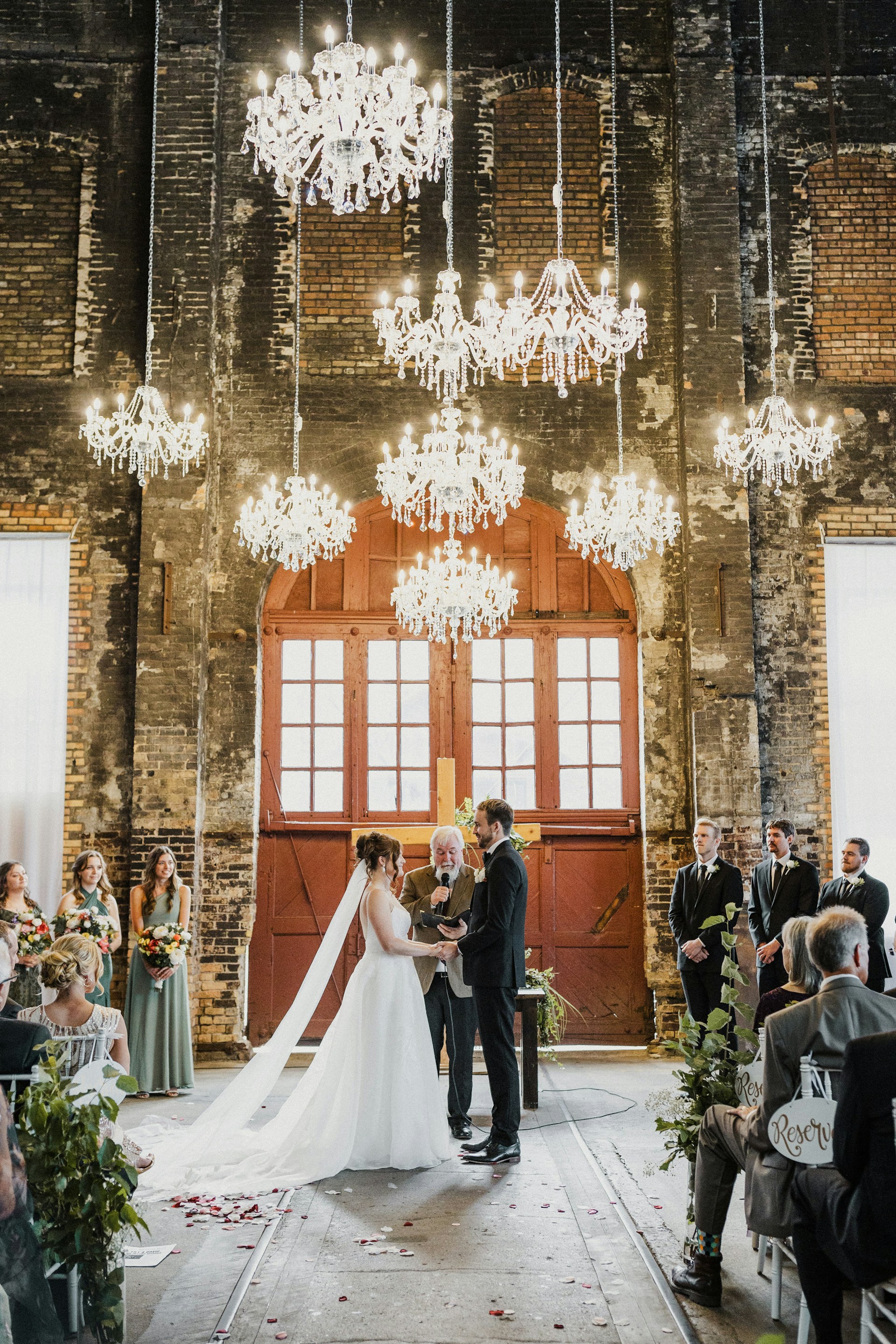 A couple getting married | Source: Unsplash