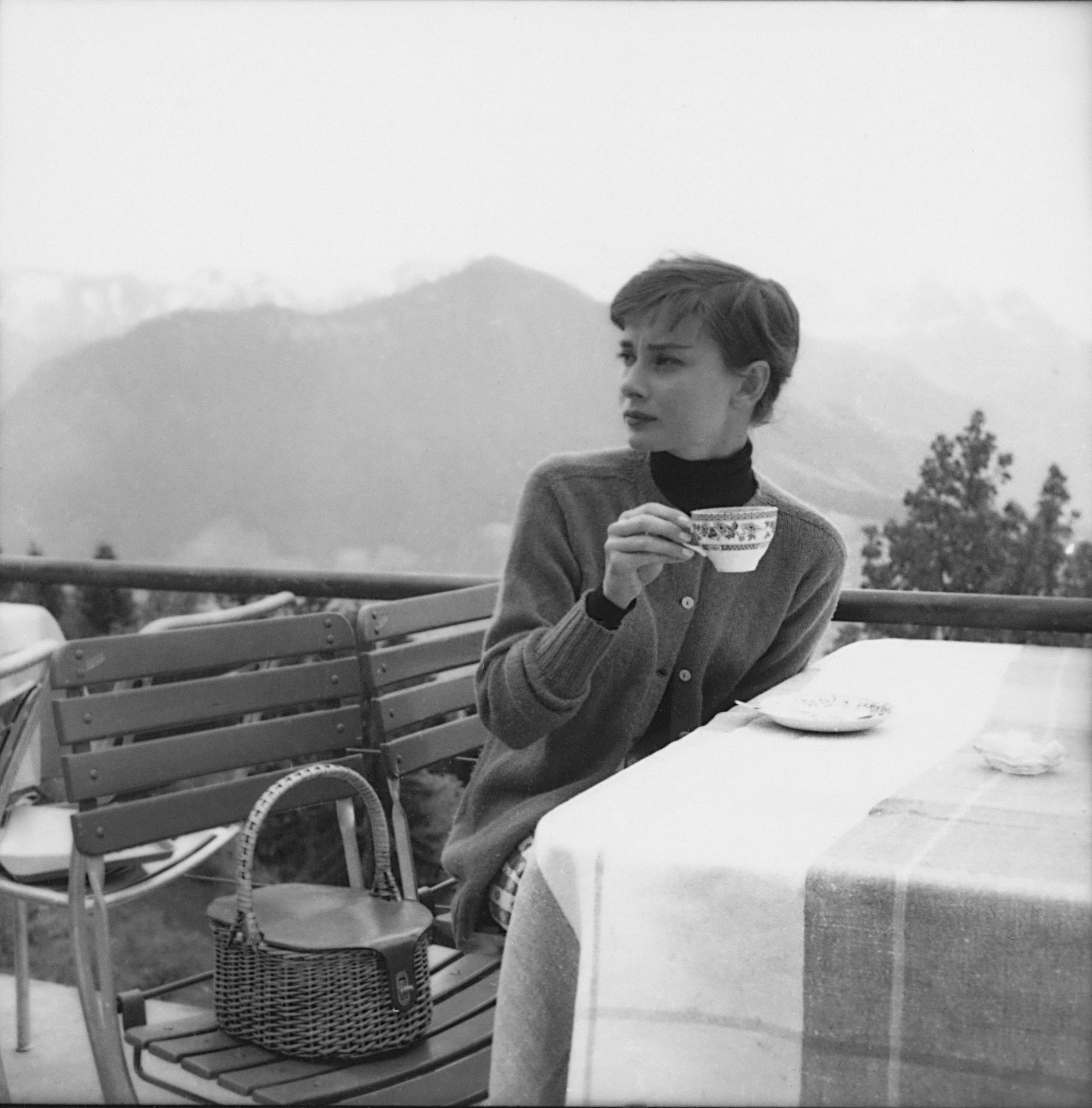 Audrey Hepburn (1929 - 1993) on the terrace of the Restaurant Hammetschwand at the summit of the Bürgenstock, Switzerland, circa 1955. | Source: Getty Images