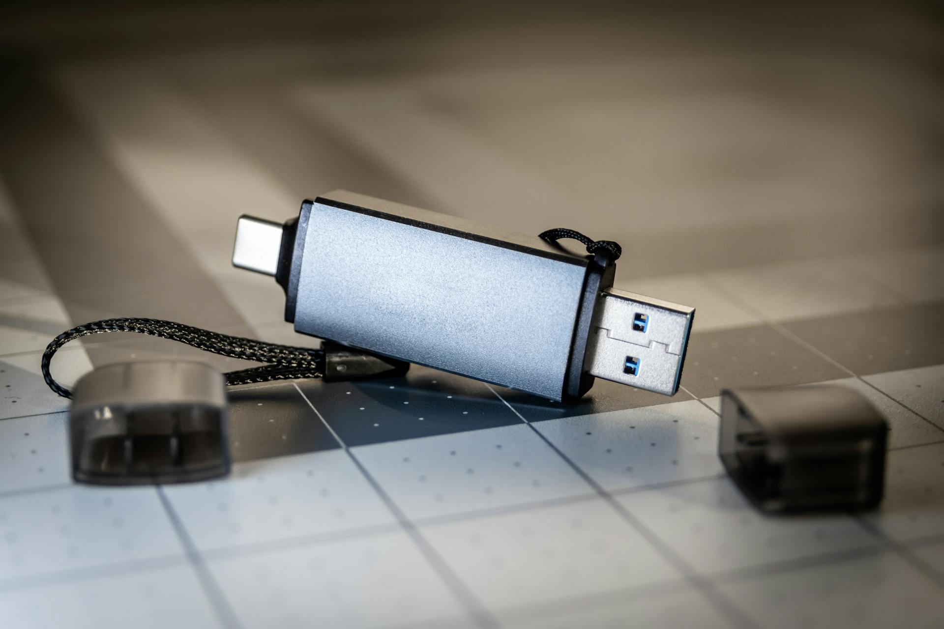 A USB | Source: Pexels