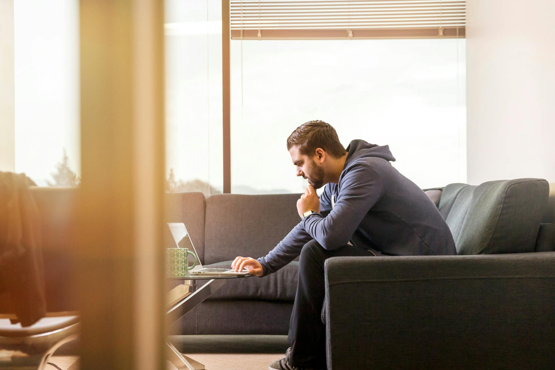 A man using his laptop | Source: Pexels