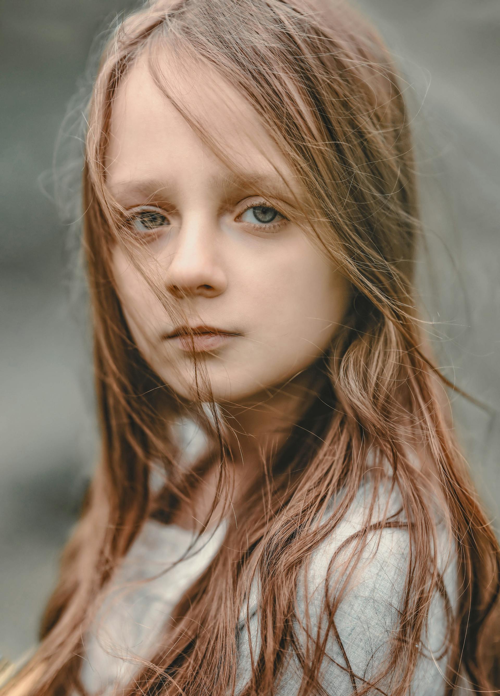A sad-looking girl | Source: Pexels