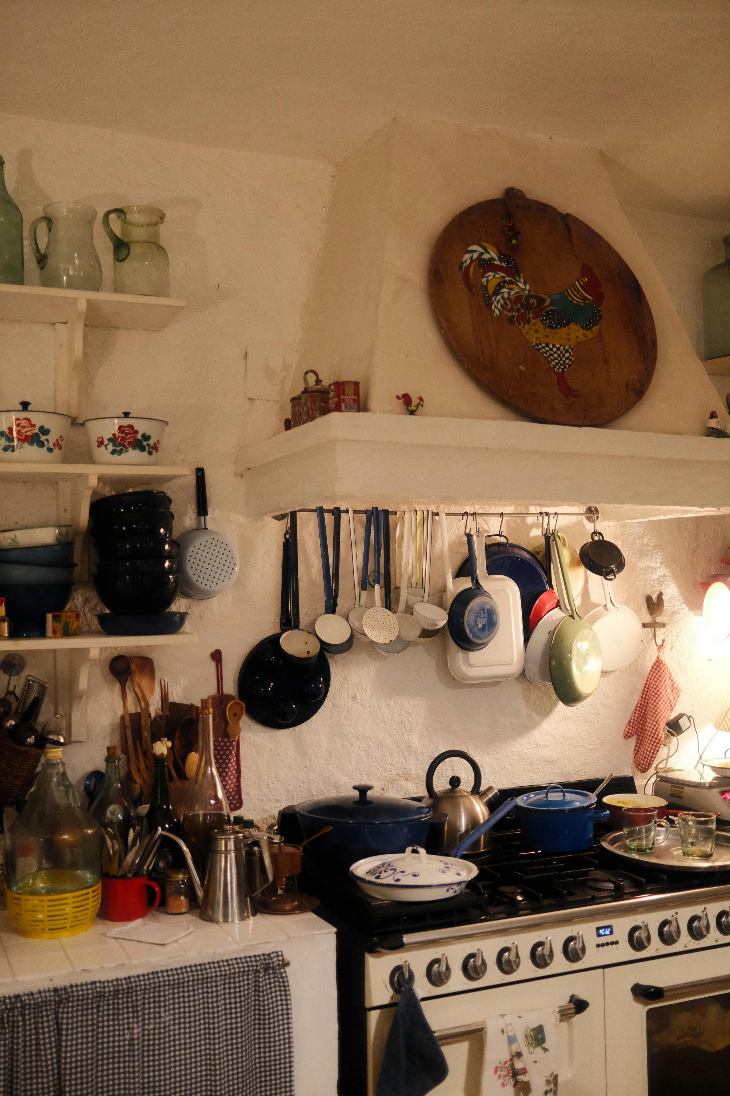 A vintage kitchen | Source: Pexels