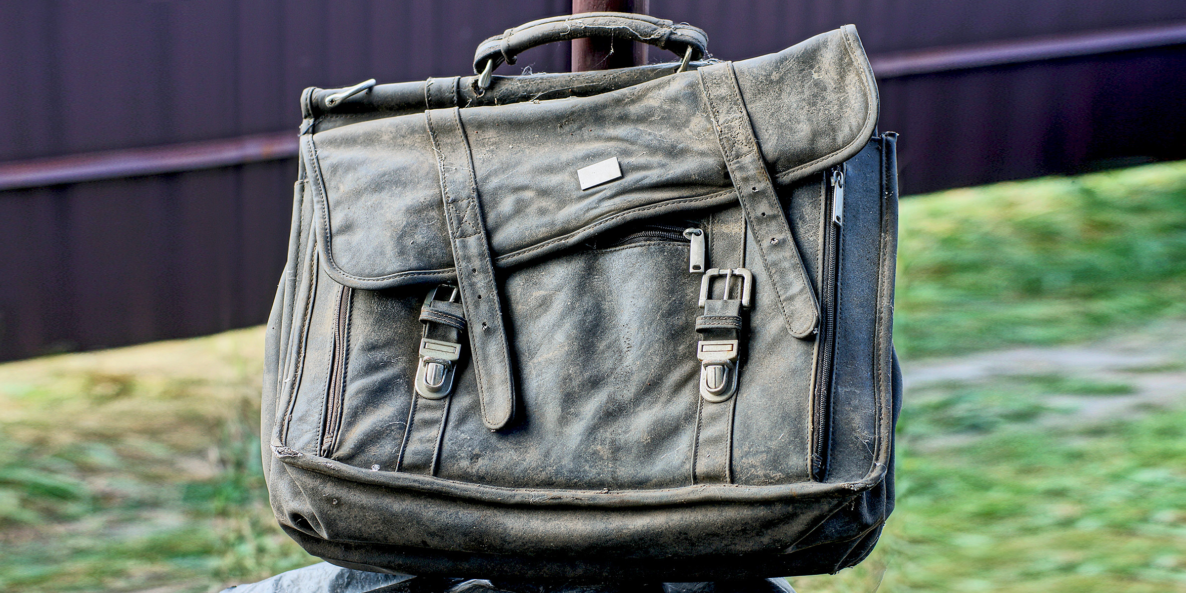 An old bag | Source: Shutterstock